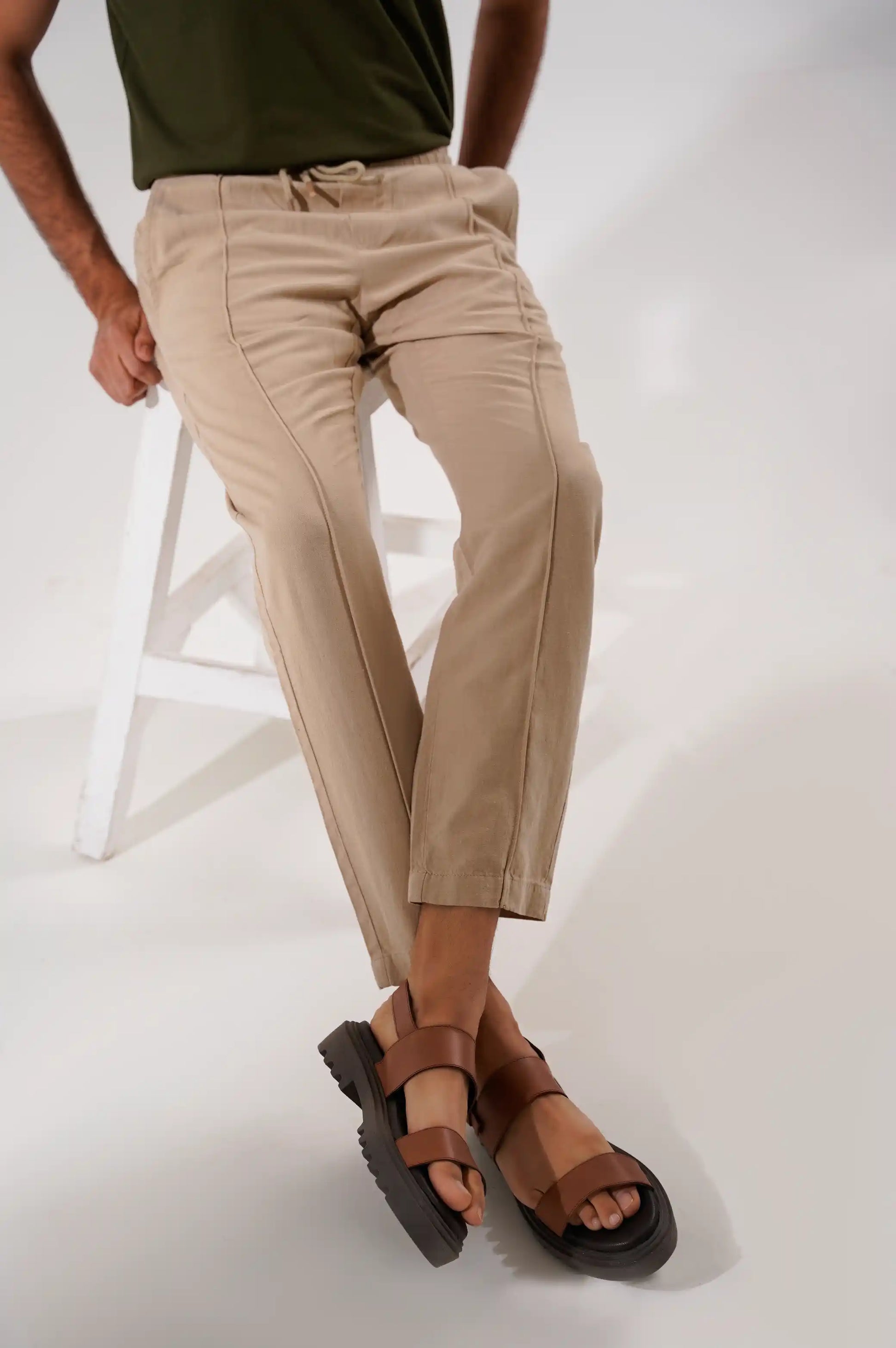 Beige Middle-Seam Relax Fit Pants with Drawstring