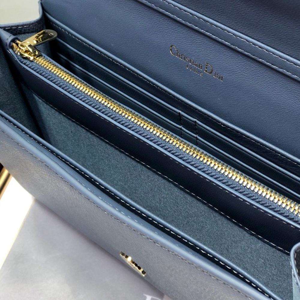 Dior 30 Montaigne Bag