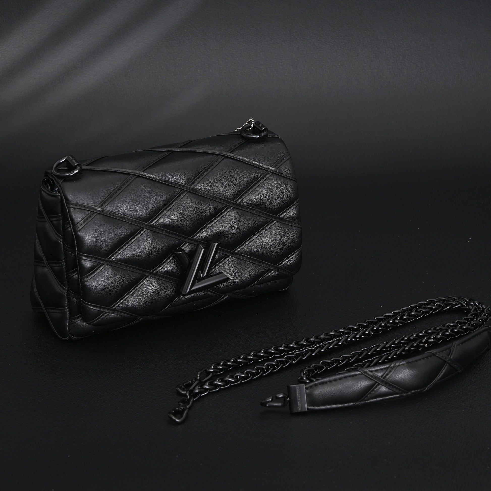Louis Vuitton GO-14 MM Quilted Leather Chain Shoulder Bag – Black