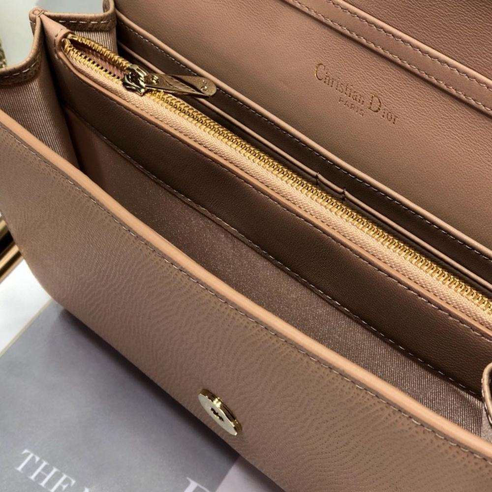 Dior 30 Montaigne Pouch