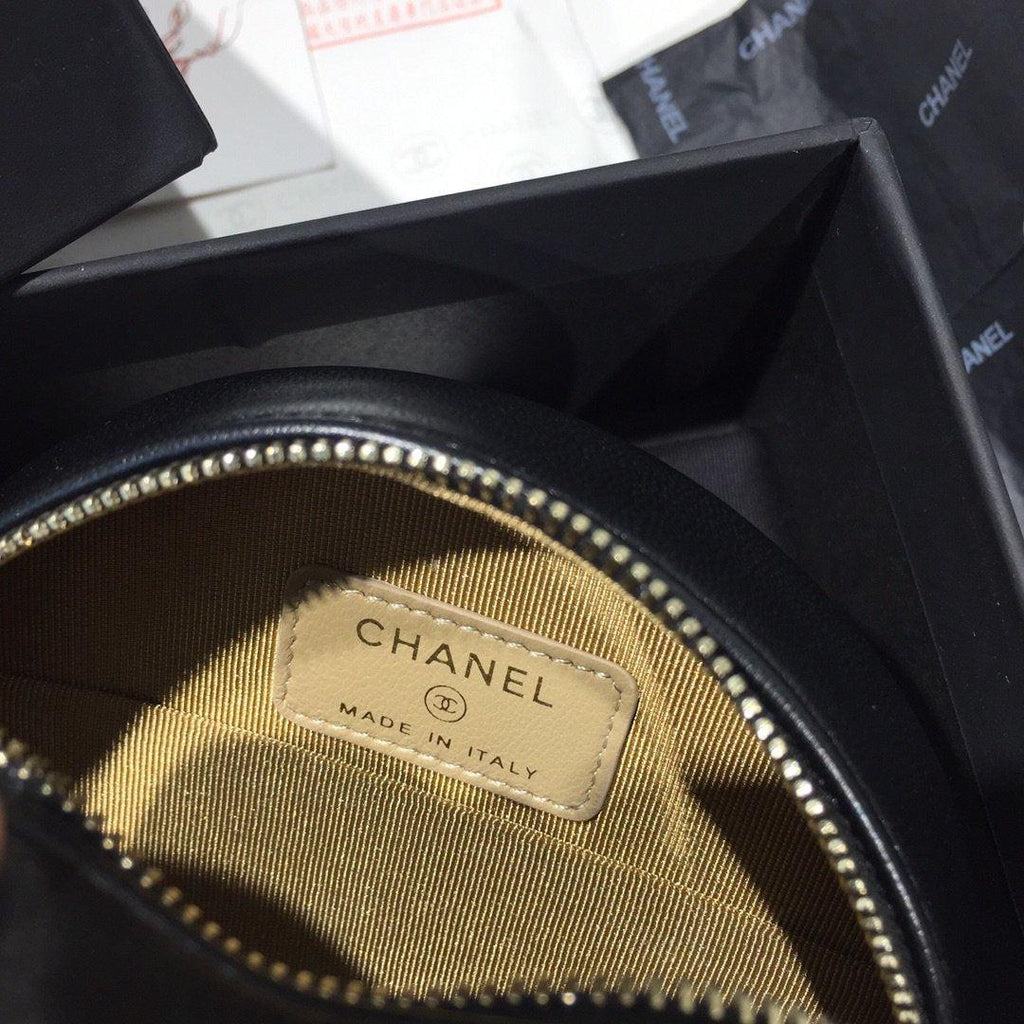 Chanel Pearl Round Clutch with Chain