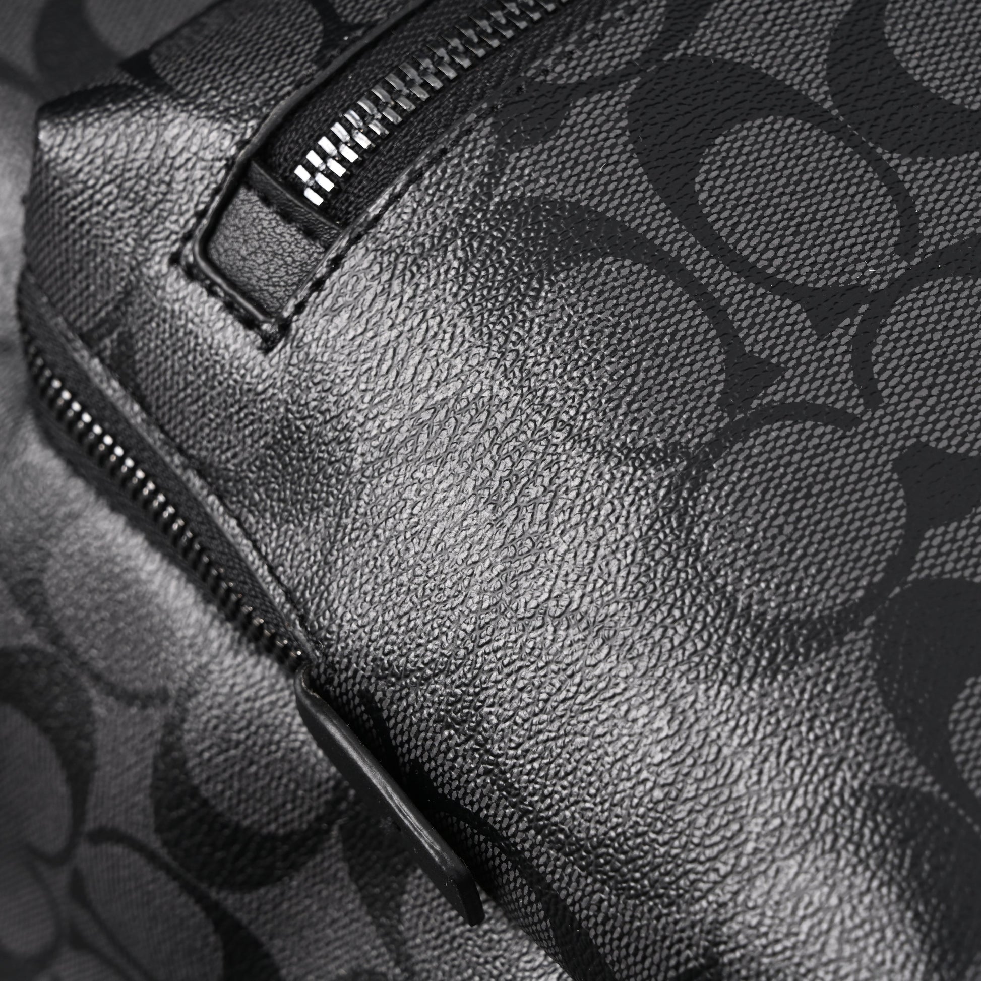 Coach West Backpack – Signature Canvas in Black/Grey