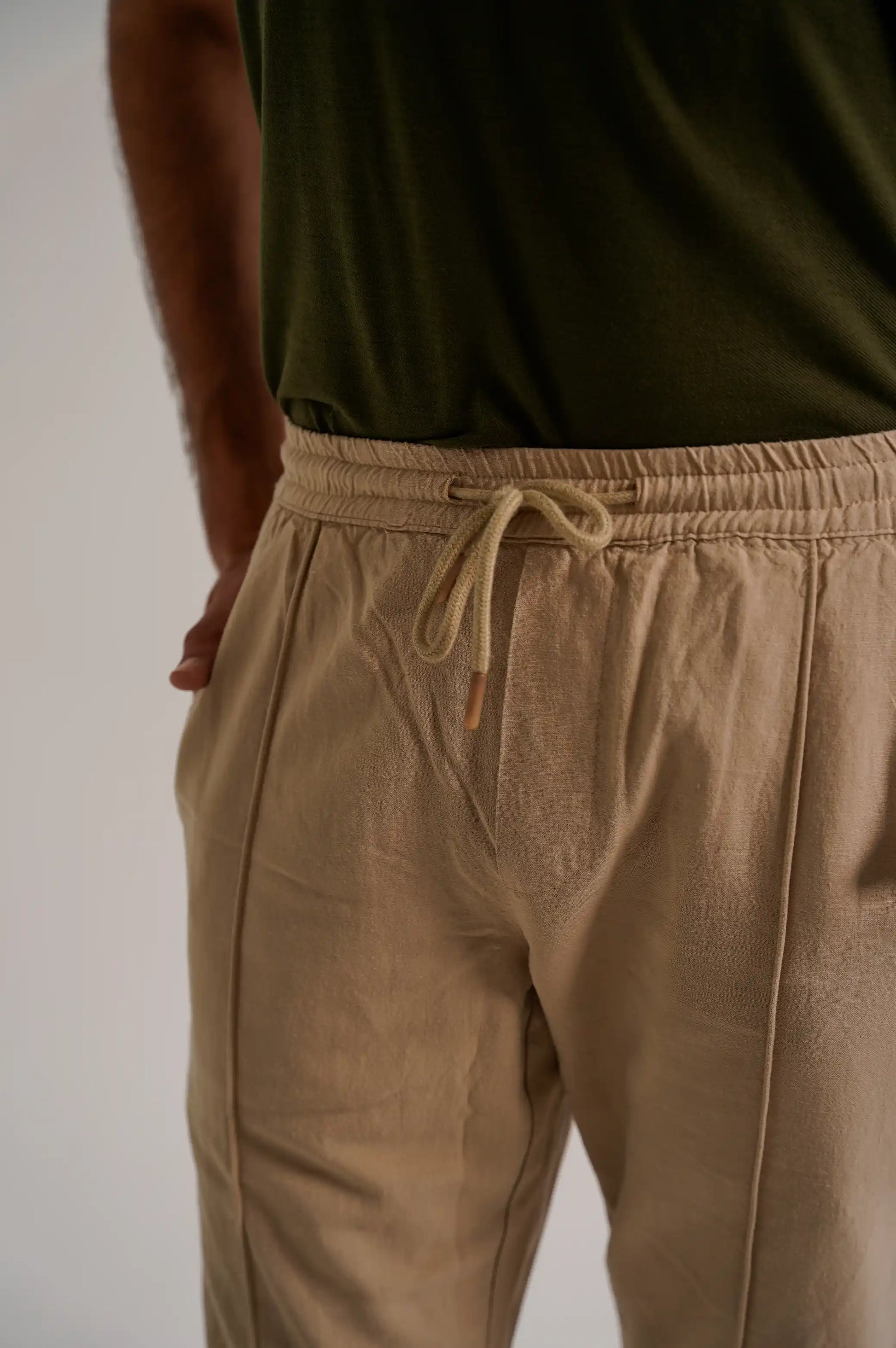 Beige Middle-Seam Relax Fit Pants with Drawstring