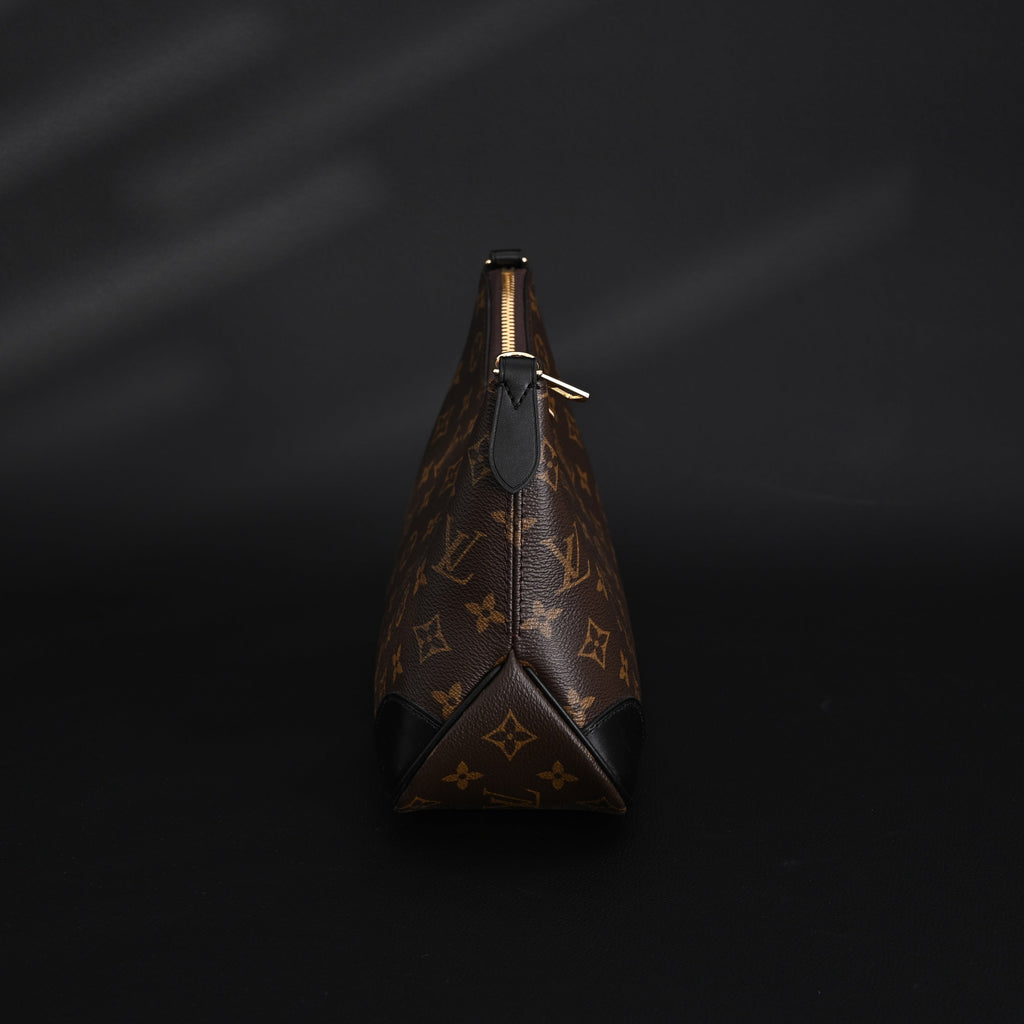 Louis Vuitton Monogram Canvas Pochette Shoulder Bag