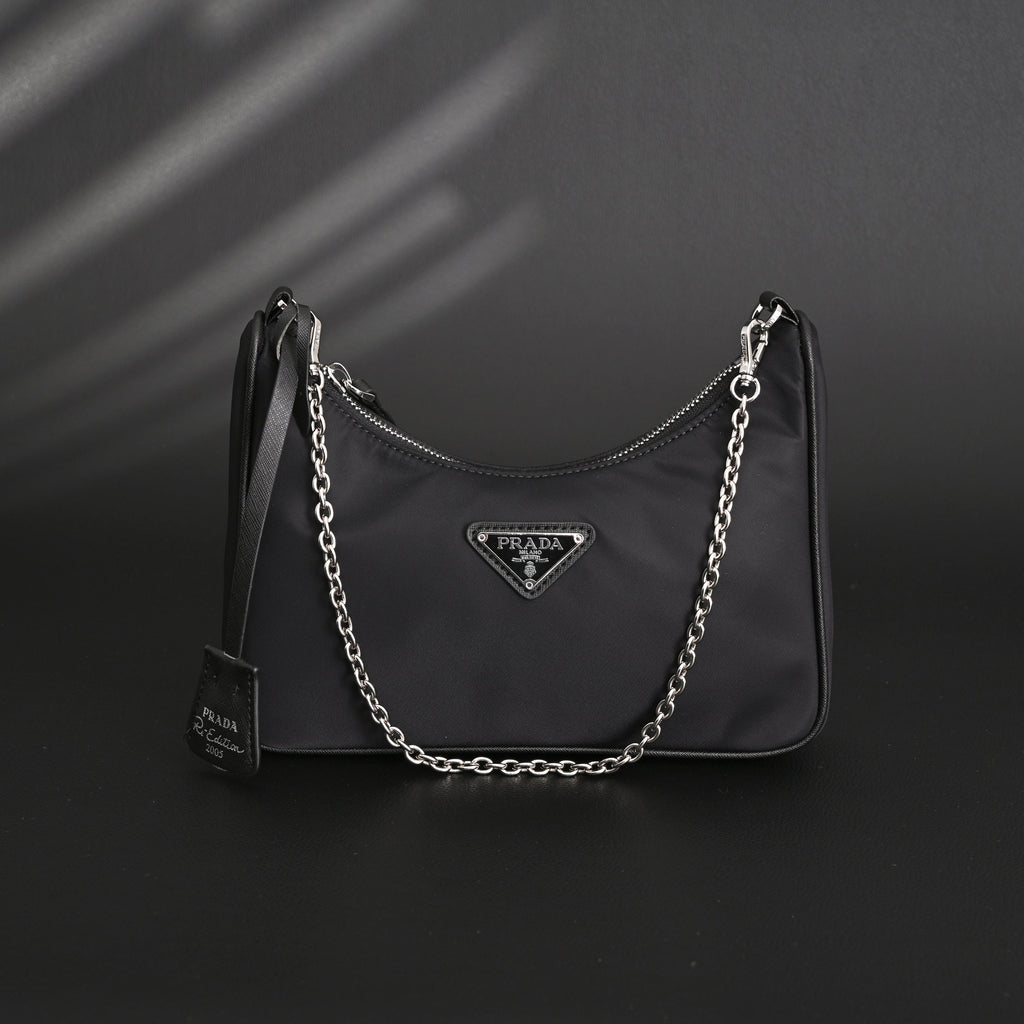 Prada Re-Edition 2005 Nylon Shoulder Bag – Black