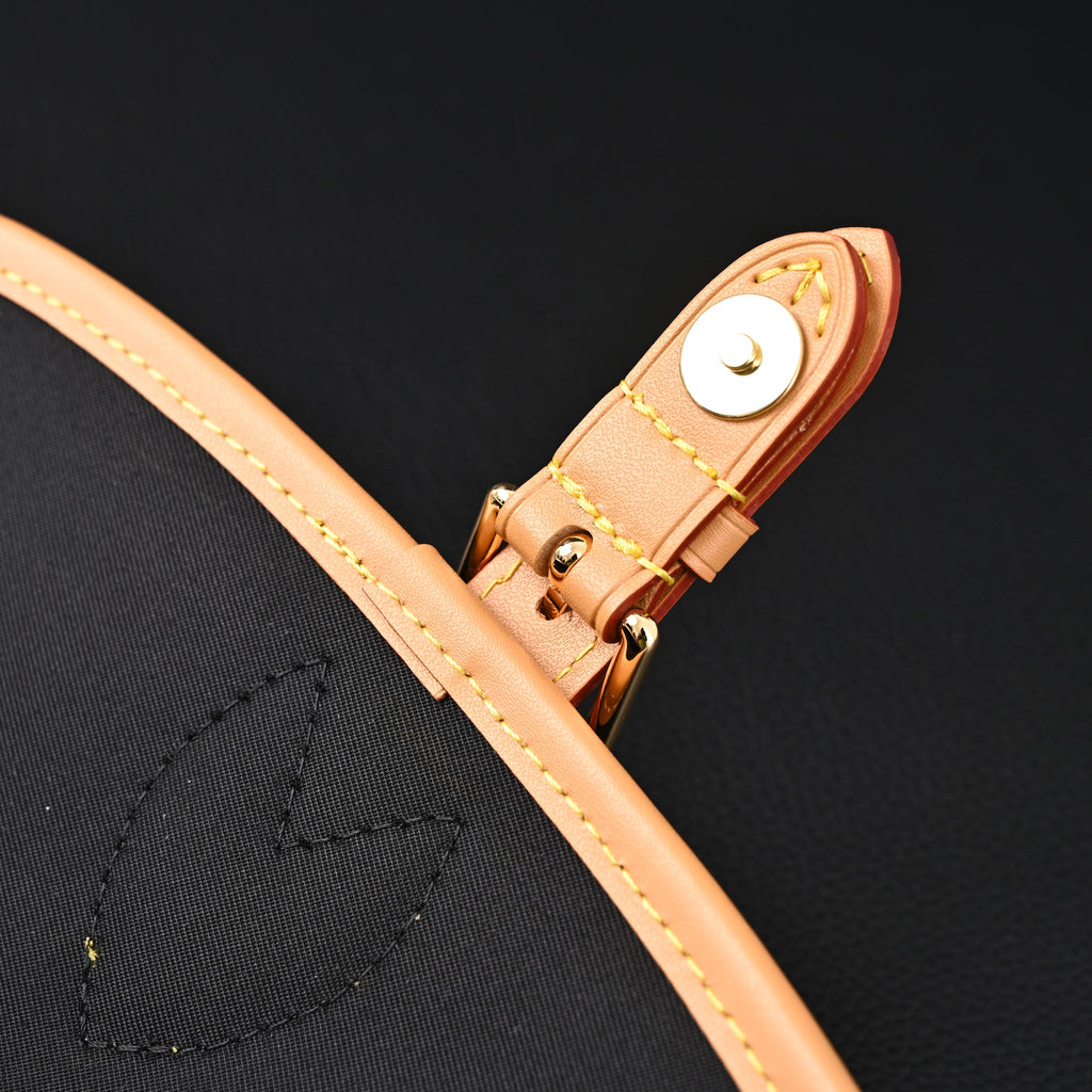 Louis Vuitton Croissant Bag Monogram Canvas