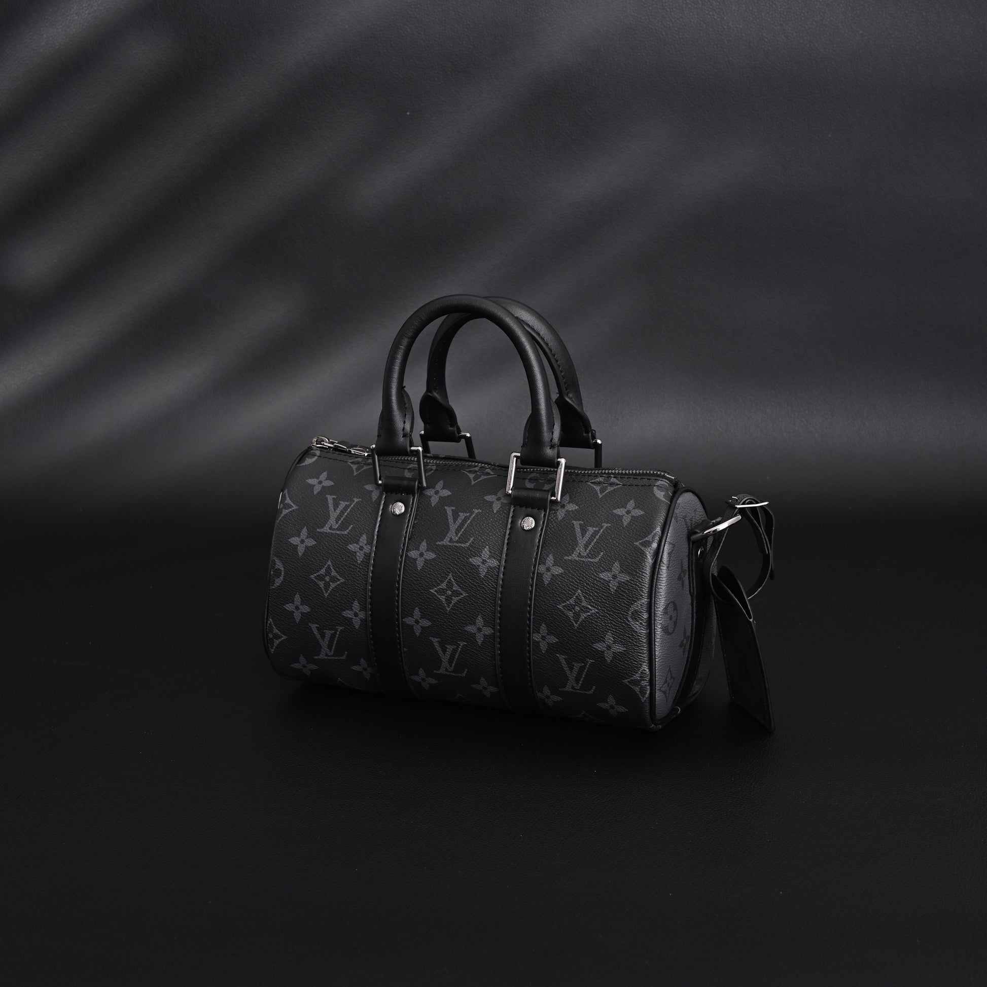 Louis Vuitton Keepall Bandoulière 50 – Monogram Eclipse Canvas