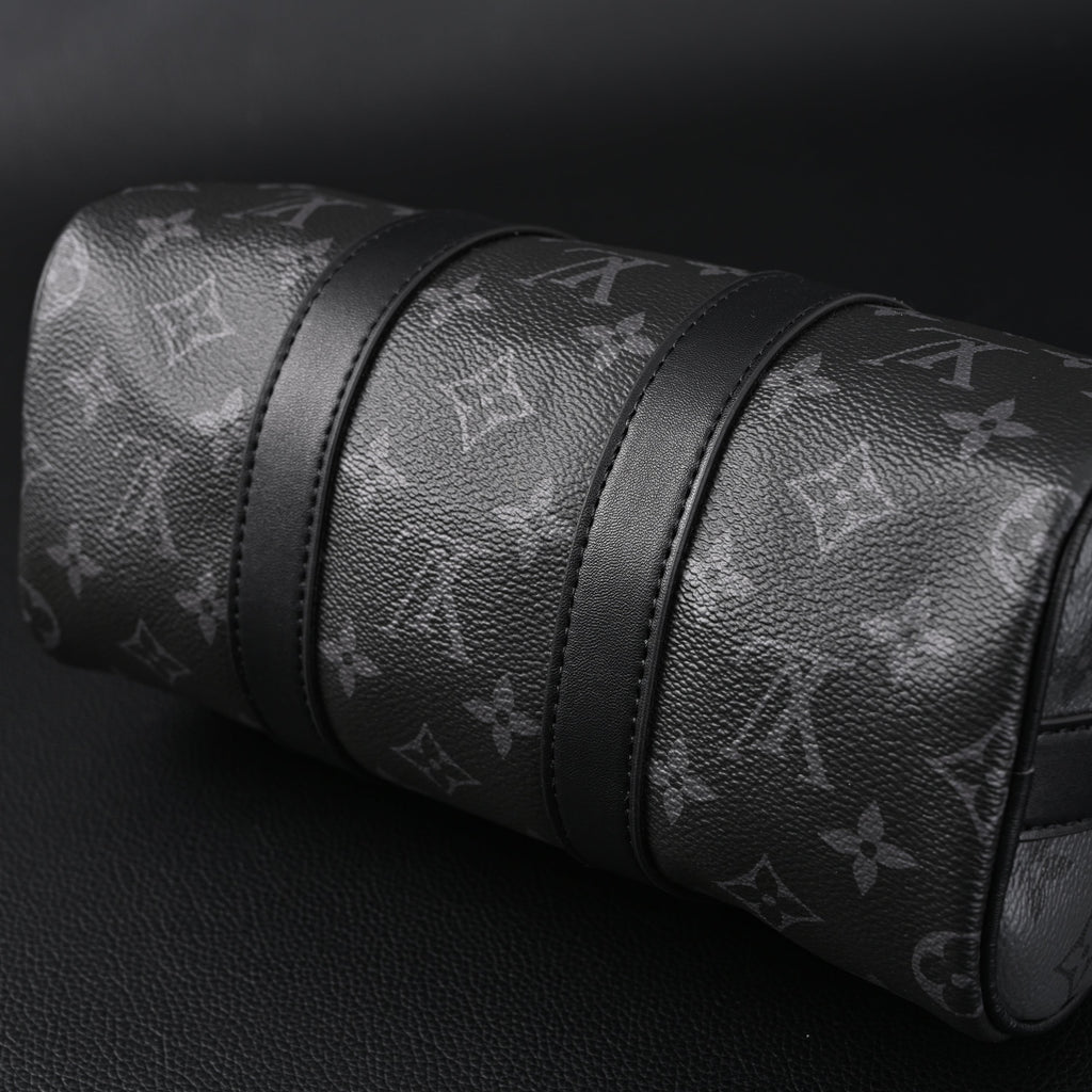 Louis Vuitton Keepall Bandoulière 50 – Monogram Eclipse Canvas