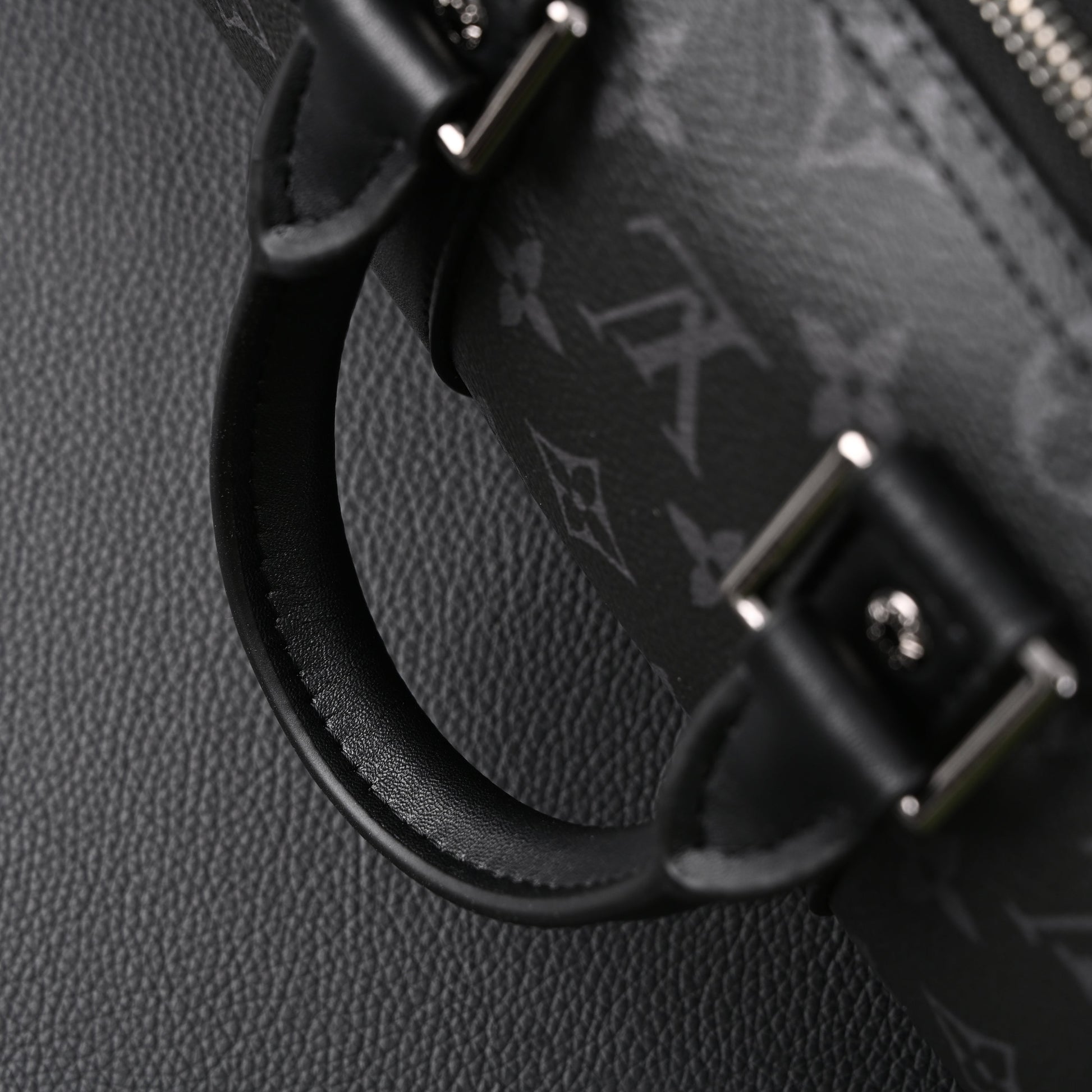 Louis Vuitton Keepall Bandoulière 50 – Monogram Eclipse Canvas