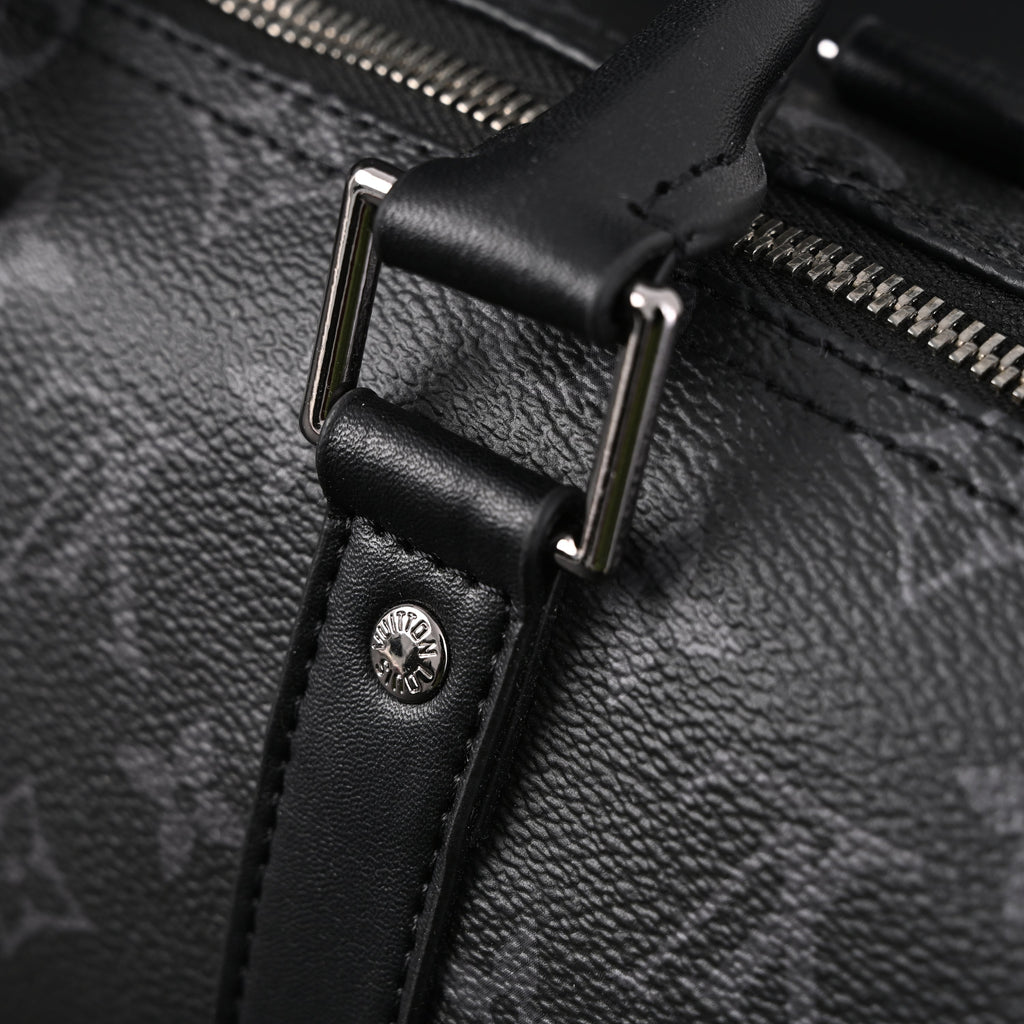 Louis Vuitton Keepall Bandoulière 50 – Monogram Eclipse Canvas
