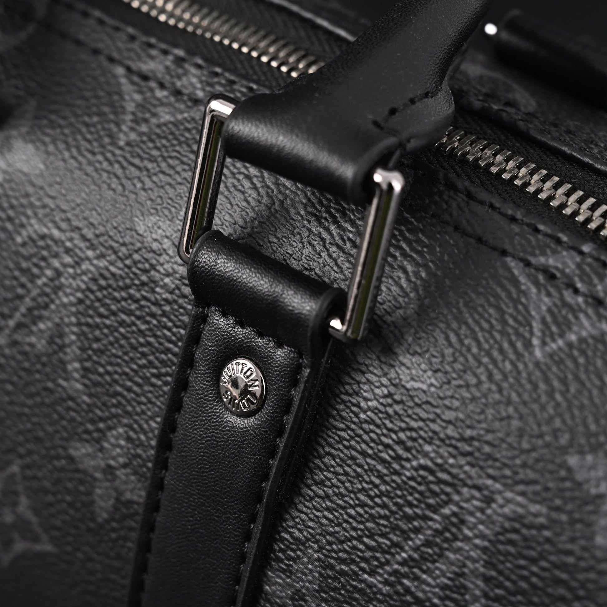 Louis Vuitton Keepall Bandoulière 50 – Monogram Eclipse Canvas