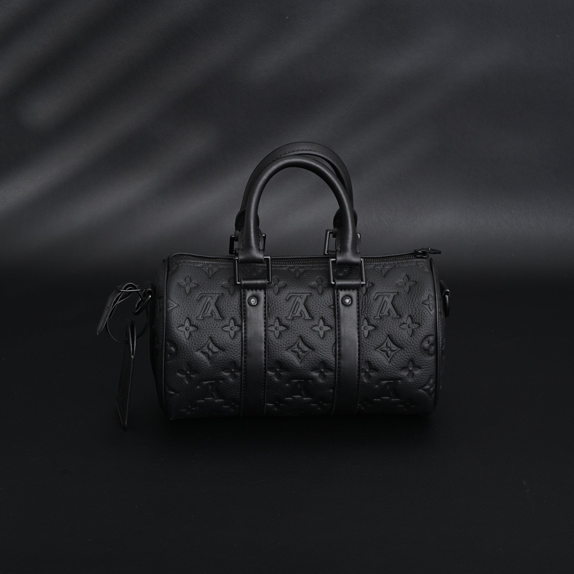 Louis Vuitton Keepall Bandoulière 50 – Monogram Shadow Black Leather