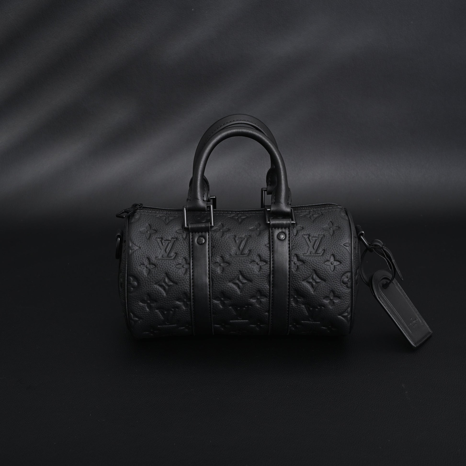 Louis Vuitton Keepall Bandoulière 50 – Monogram Shadow Black Leather