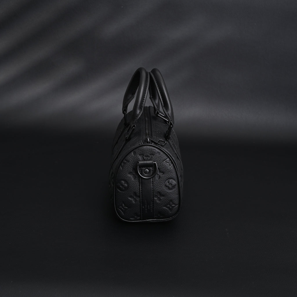 Louis Vuitton Keepall Bandoulière 50 – Monogram Shadow Black Leather