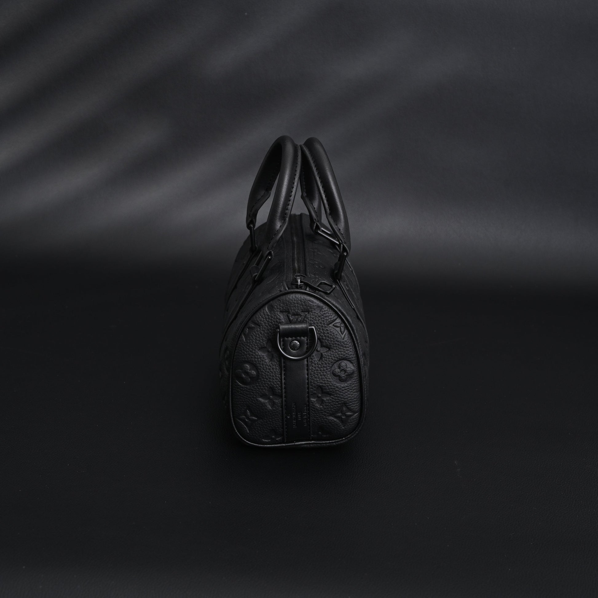 Louis Vuitton Keepall Bandoulière 50 – Monogram Shadow Black Leather