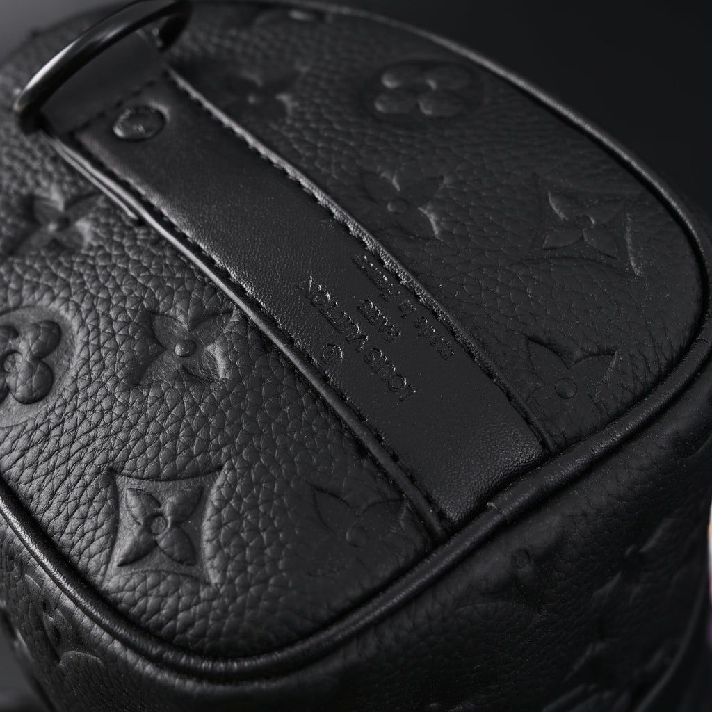 Louis Vuitton Keepall Bandoulière 50 – Monogram Shadow Black Leather