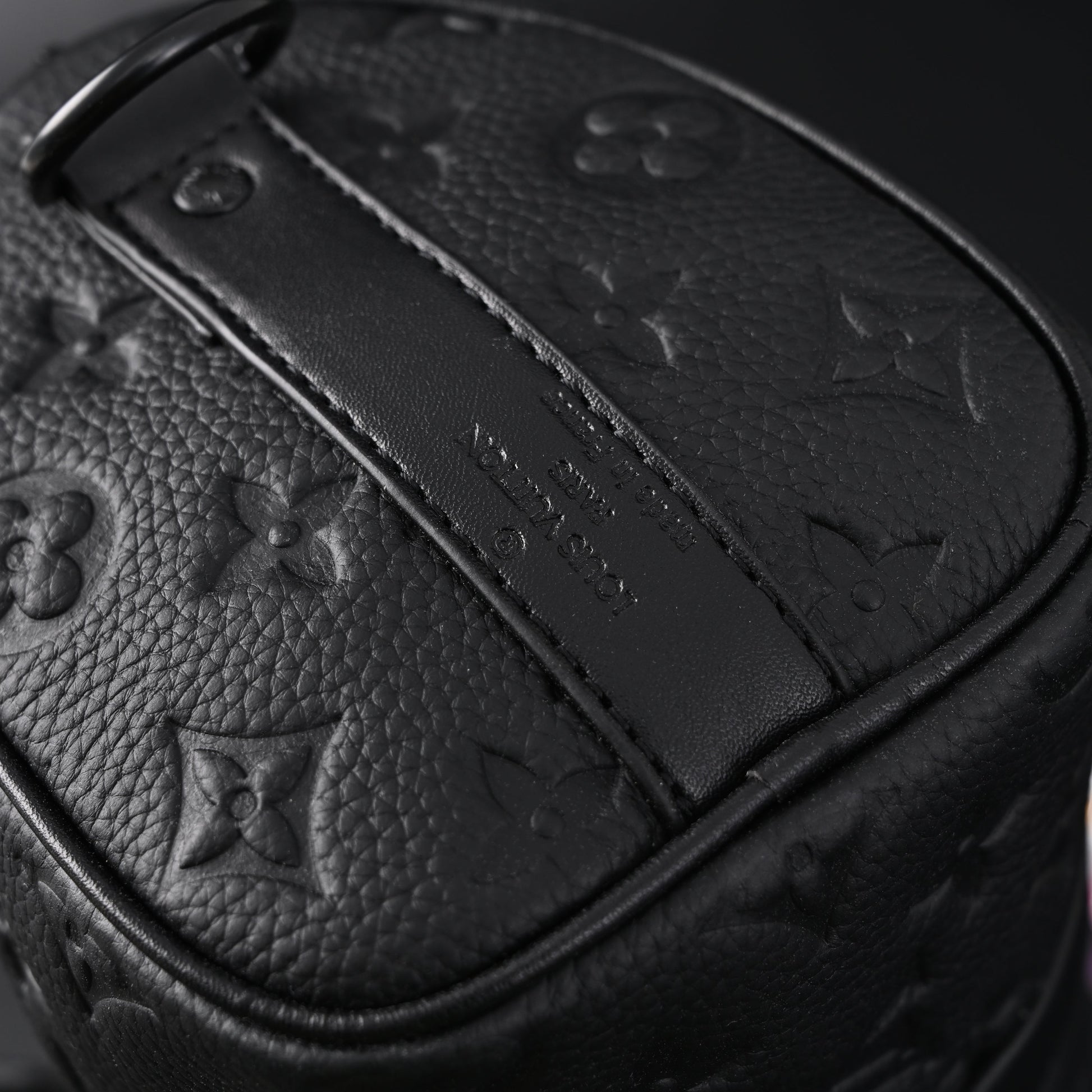 Louis Vuitton Keepall Bandoulière 50 – Monogram Shadow Black Leather
