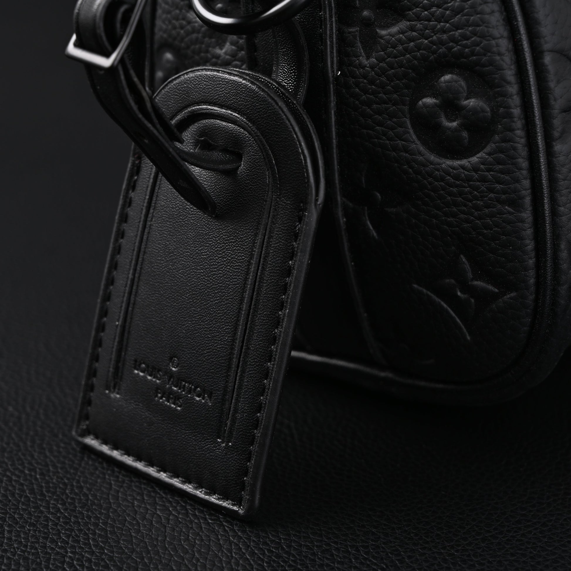 Louis Vuitton Keepall Bandoulière 50 – Monogram Shadow Black Leather