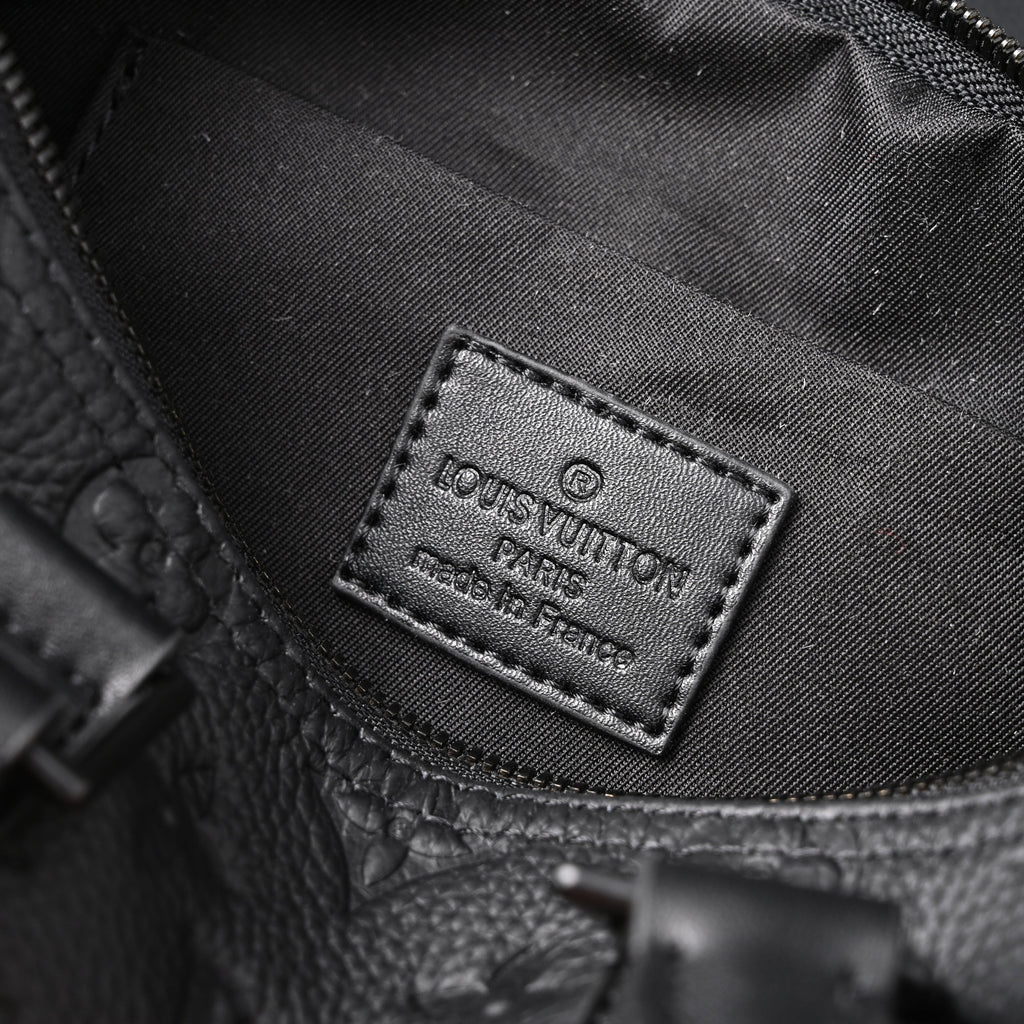 Louis Vuitton Keepall Bandoulière 50 – Monogram Shadow Black Leather