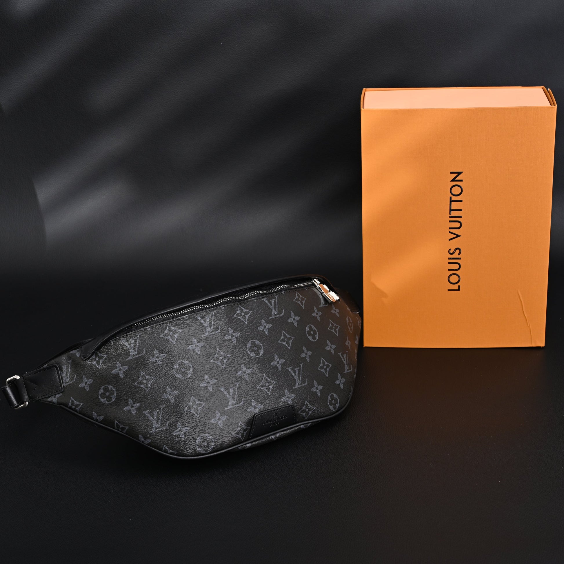 Louis Vuitton Discovery Bumbag – Monogram Eclipse