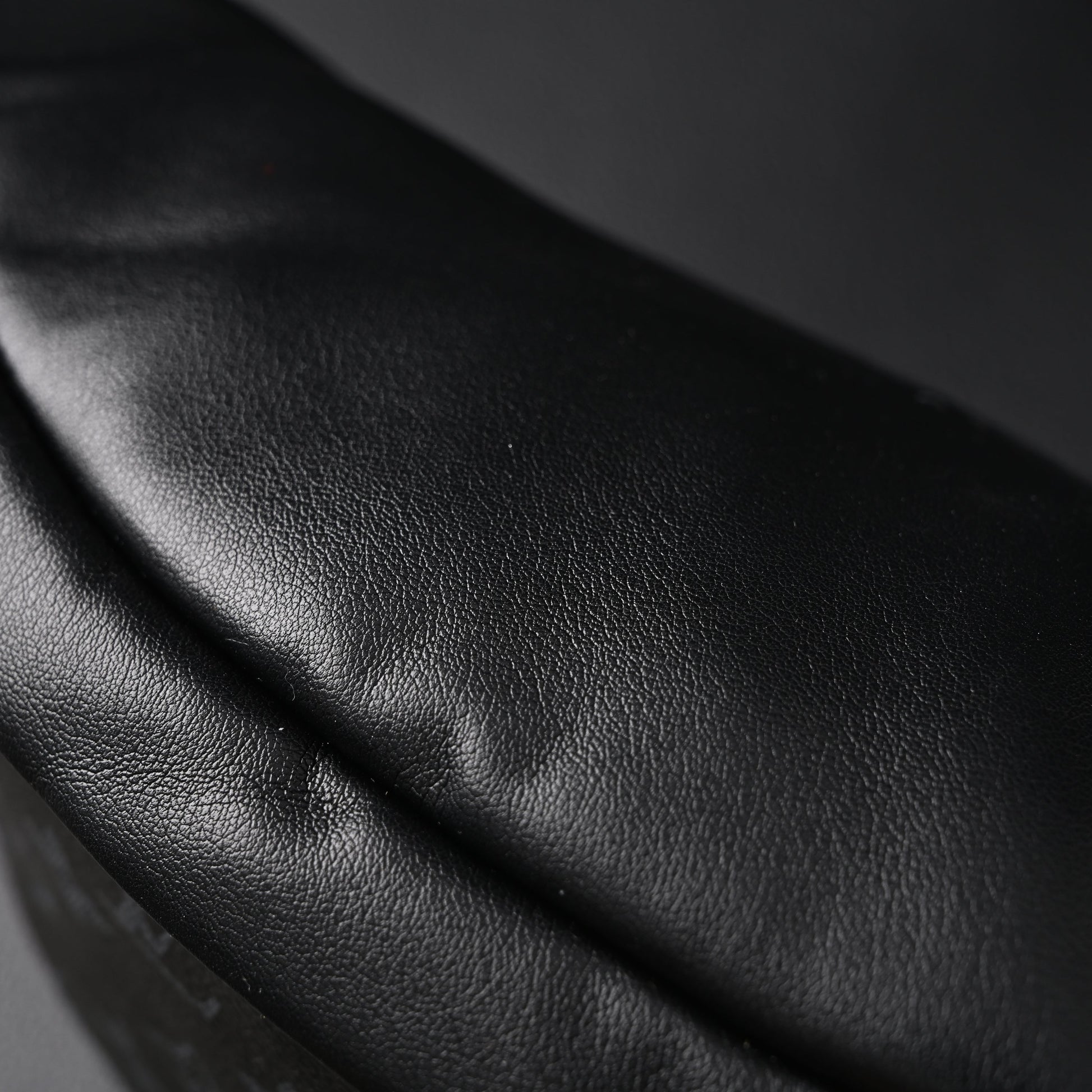 Louis Vuitton Discovery Bumbag – Monogram Eclipse