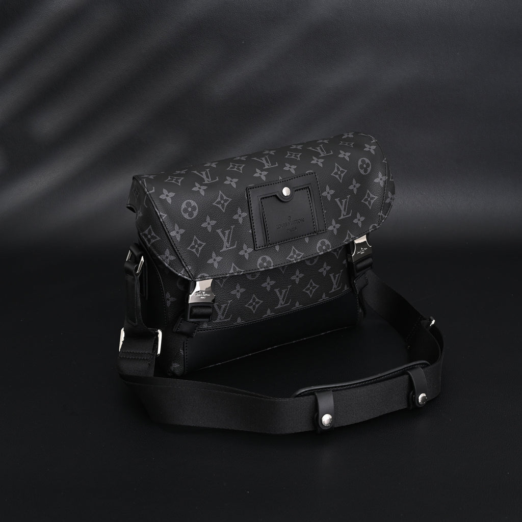 Louis Vuitton Messenger Bag – Monogram Eclipse Canvas