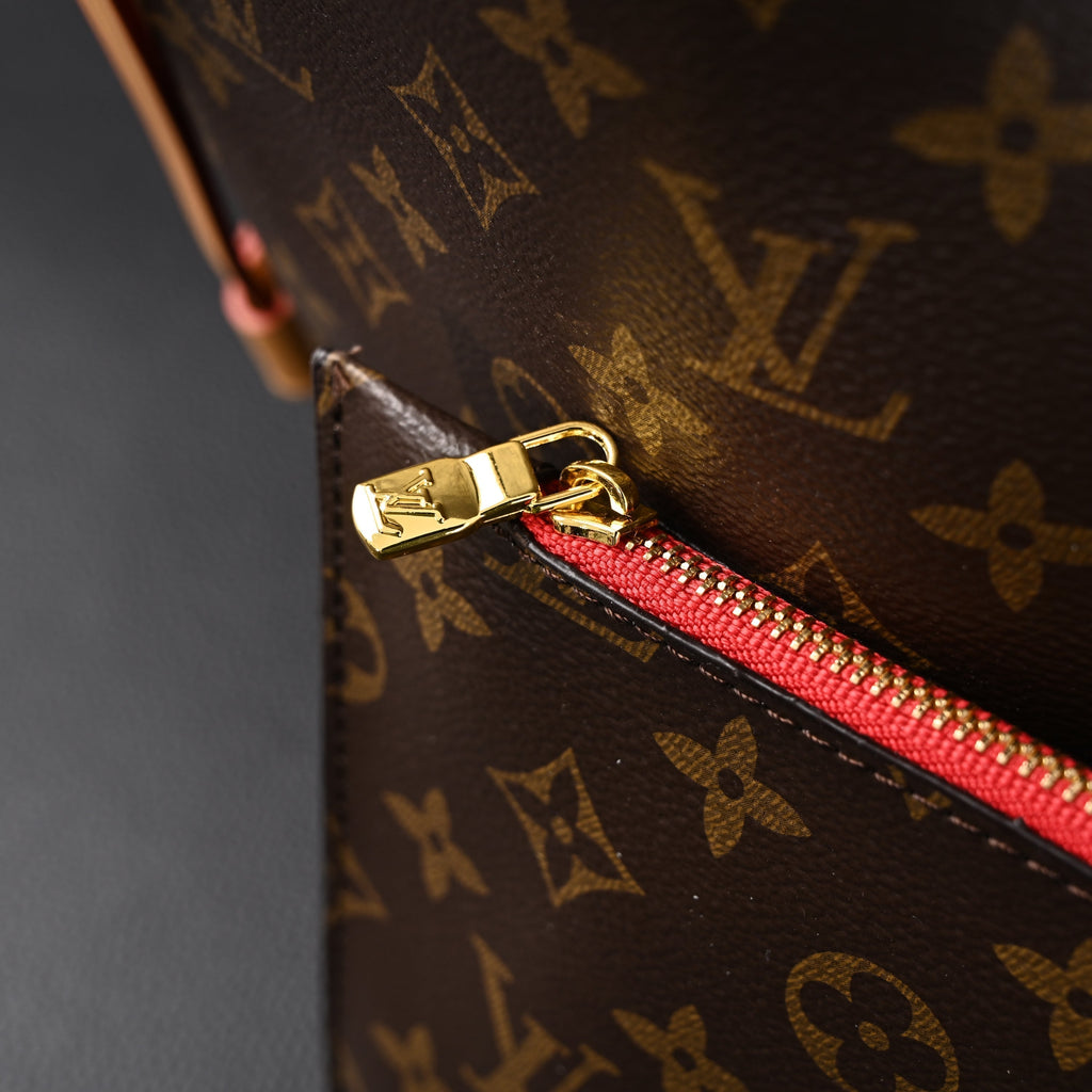 Louis Vuitton Neverfull MM Tote Bag – Monogram Canvas with Red Interior