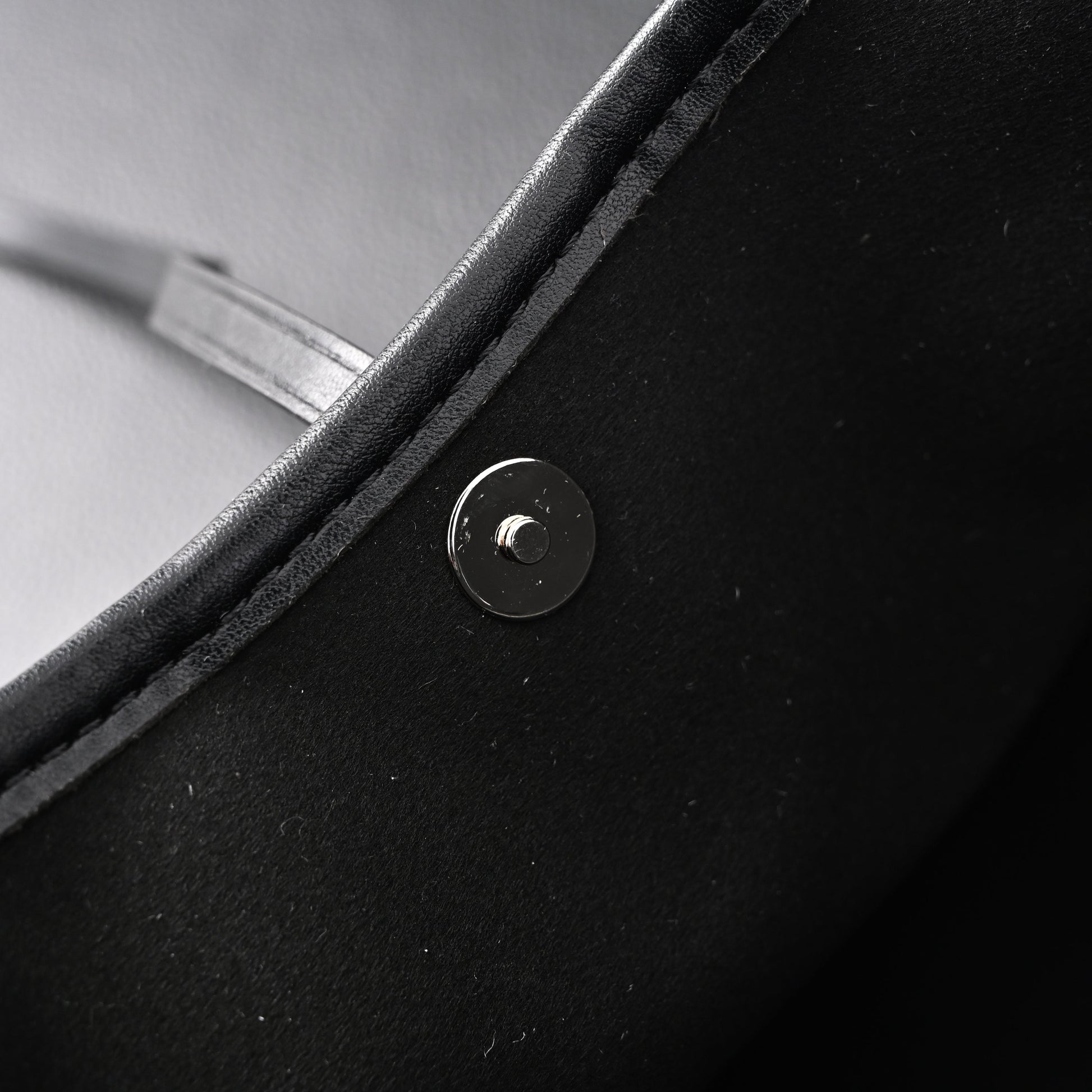 Louis Vuitton Montaigne Black Mahina Leather Shoulder Bag