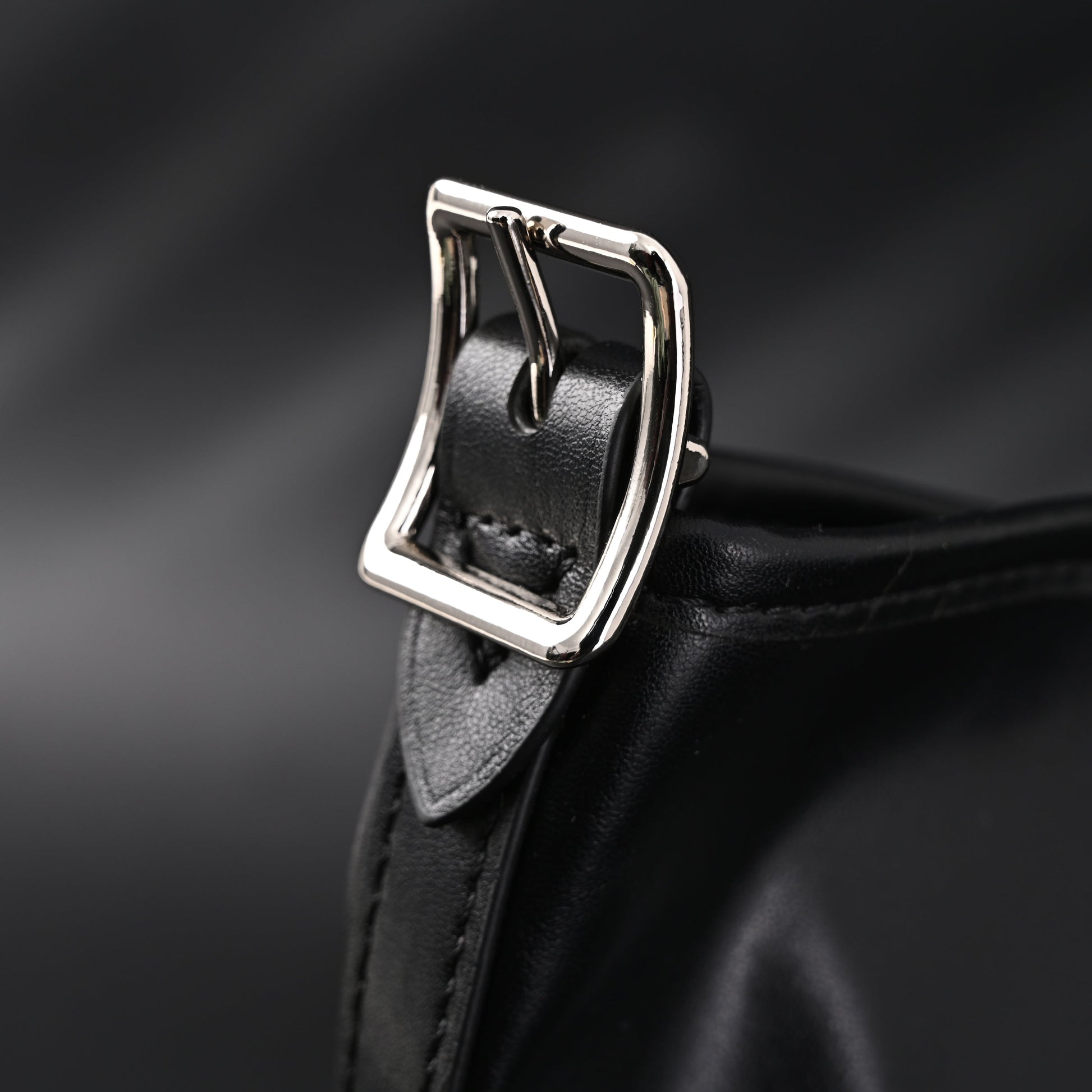 Louis Vuitton Graceful MM Black Monogram Hobo Bag