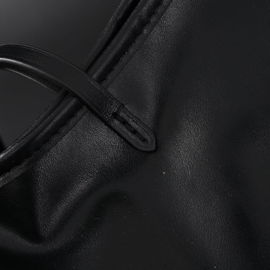 Louis Vuitton Black Mahina Leather Hobo Shoulder Bag