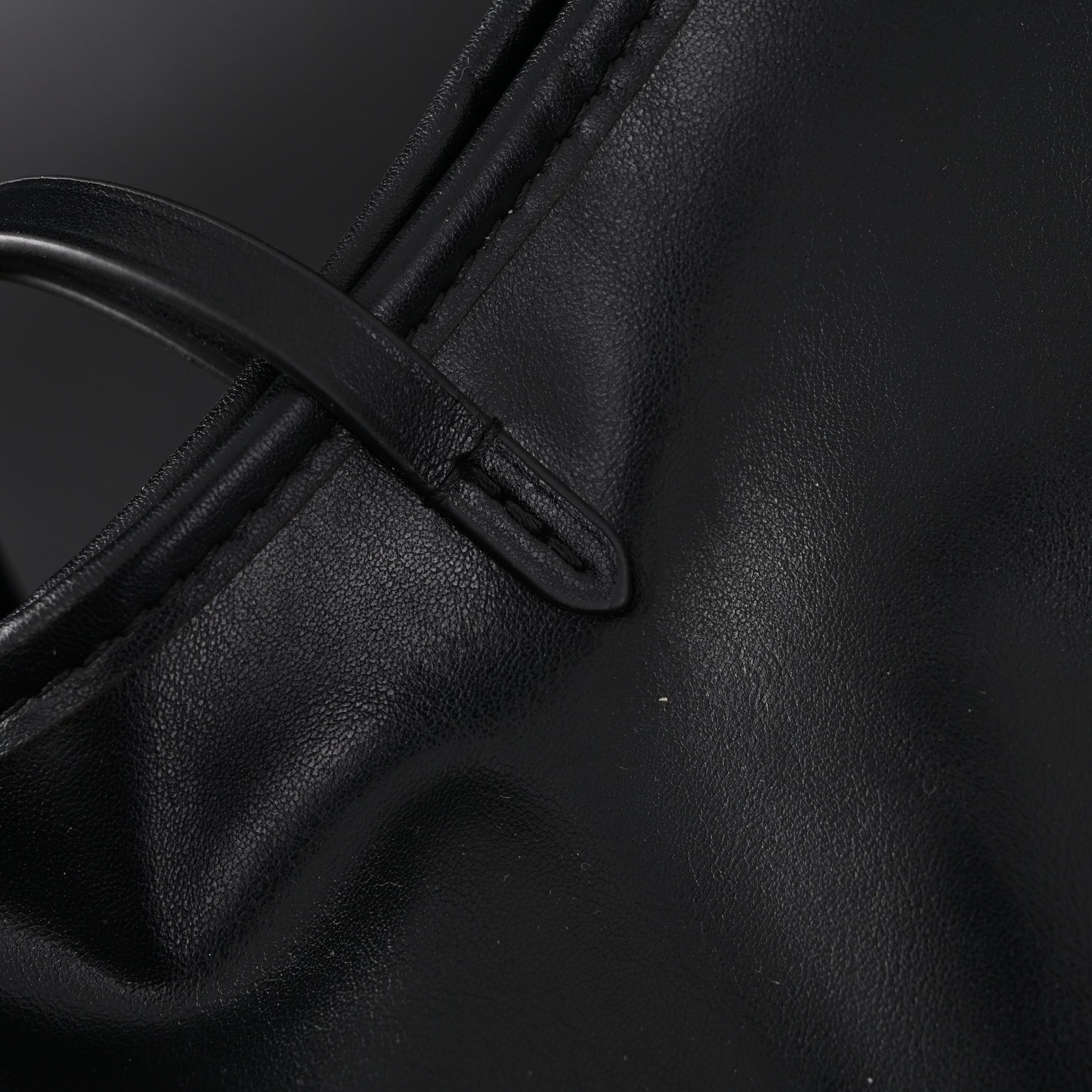 Louis Vuitton Black Mahina Leather Hobo Shoulder Bag