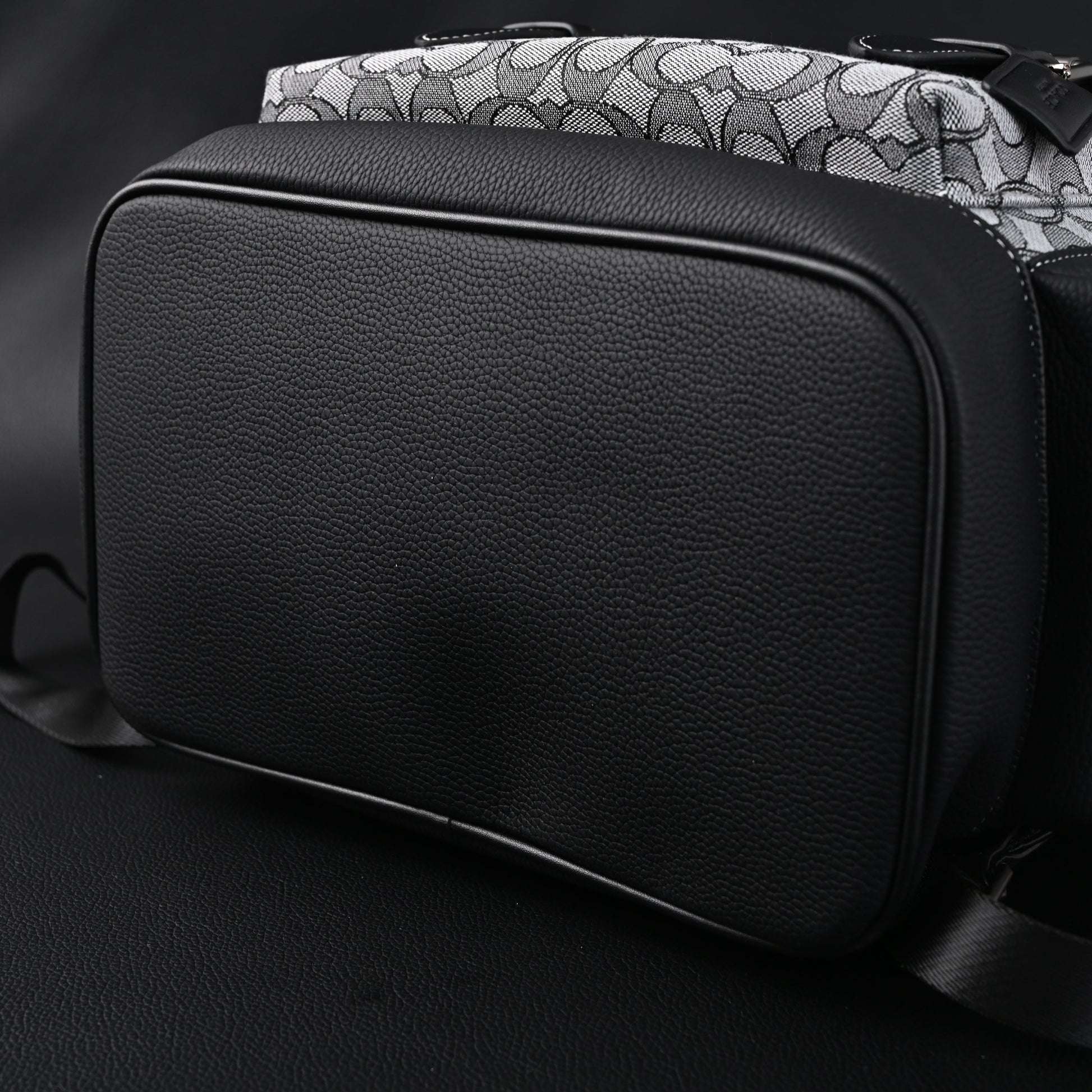 Coach CH Sprint Backpack – Signature Canvas & Leather