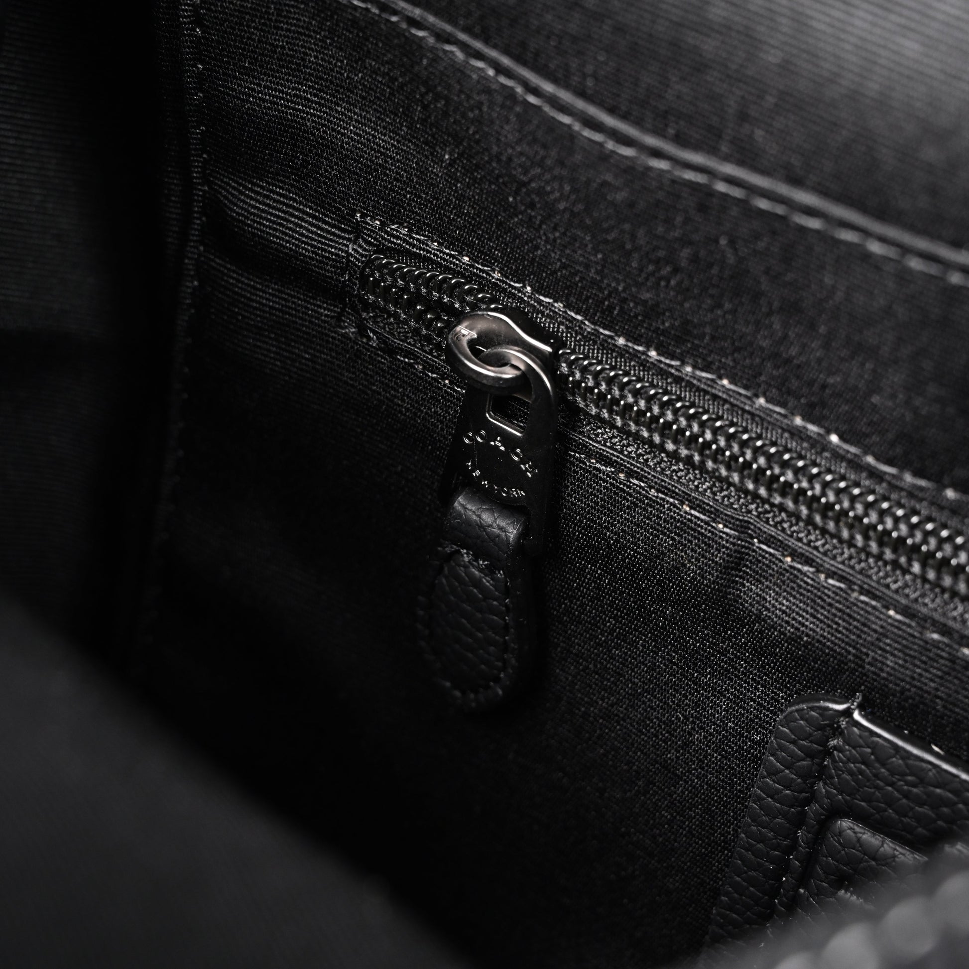 Coach CH Sprint Backpack – Signature Canvas & Leather