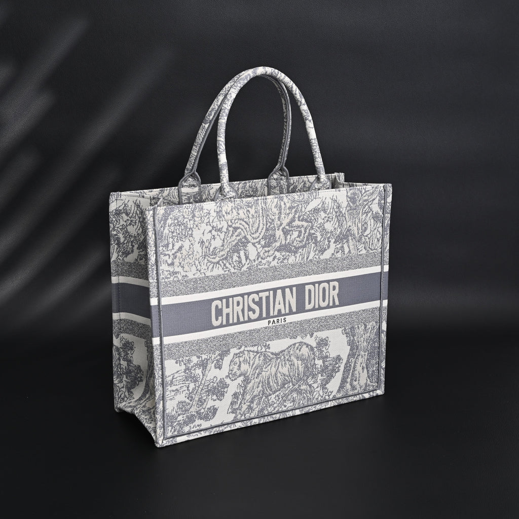 Christian Dior Large Book Tote – Toile de Jouy Embroidery