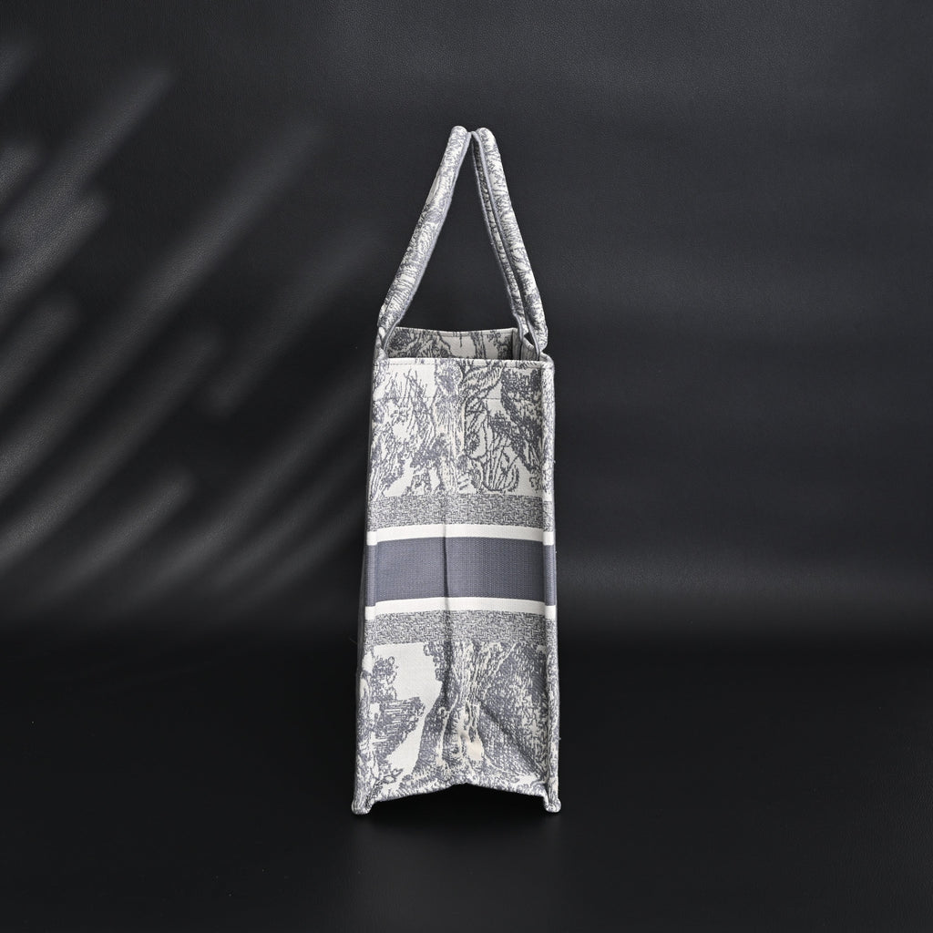 Christian Dior Large Book Tote – Toile de Jouy Embroidery