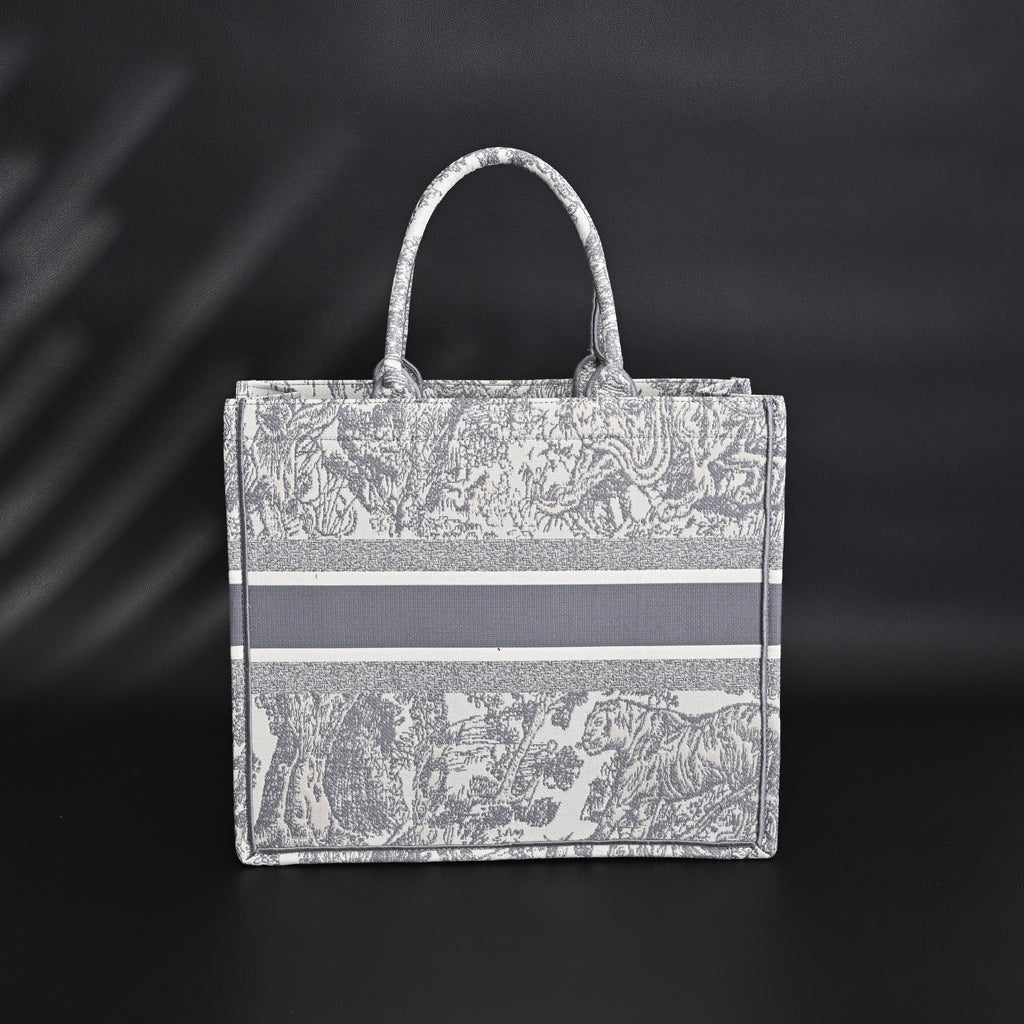 Christian Dior Large Book Tote – Toile de Jouy Embroidery