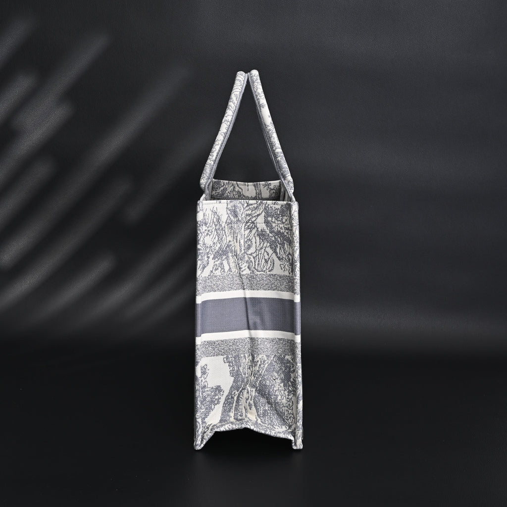 Christian Dior Large Book Tote – Toile de Jouy Embroidery
