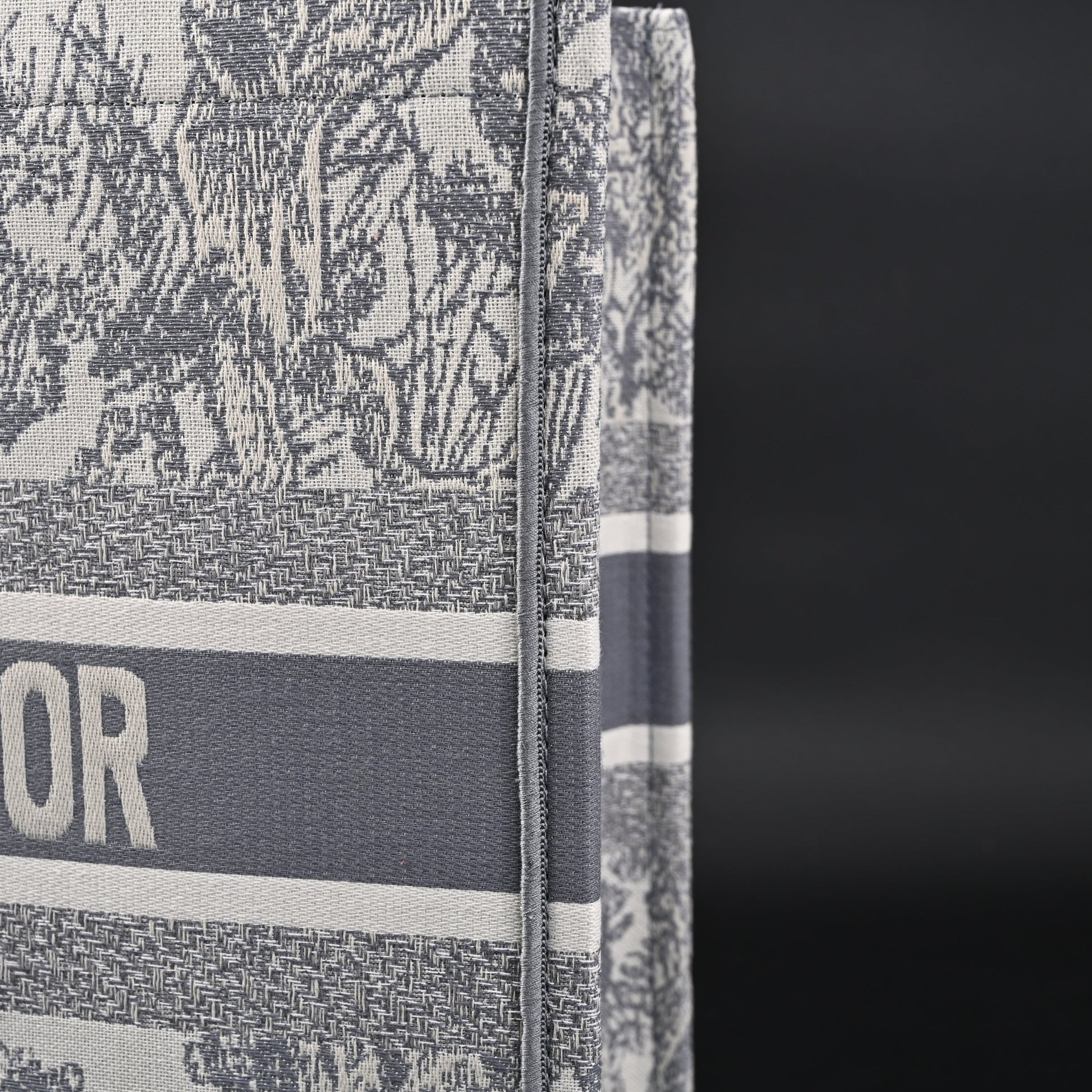 Christian Dior Large Book Tote – Toile de Jouy Embroidery