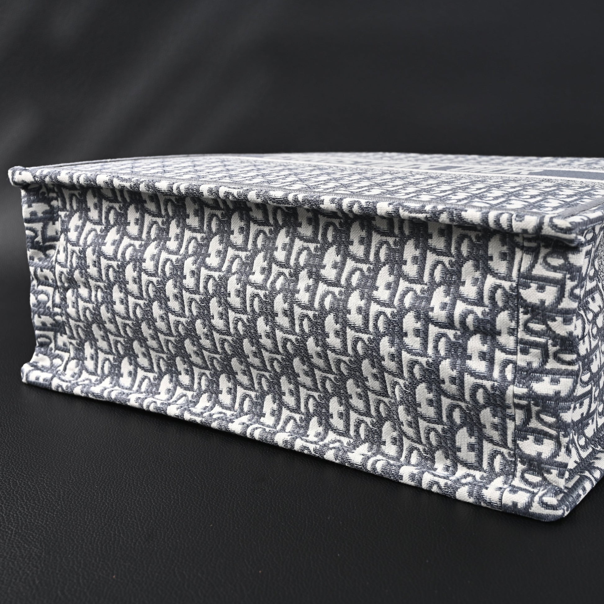 Christian Dior Large Book Tote – Grey Oblique Embroidery