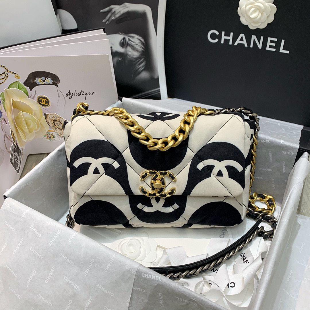 Chanel 19 Flap Bag medium black ecru
