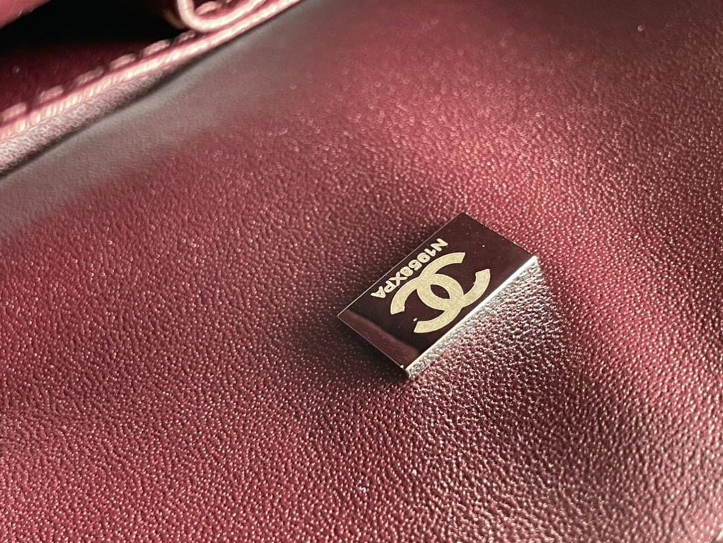 Chanel timeless classic Flap bag lambskin