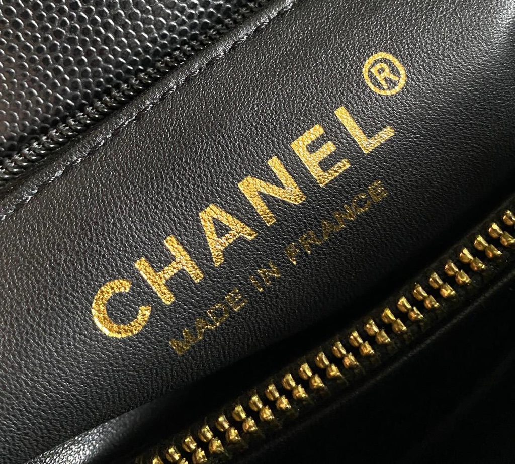 Chanel medium flap Bag black With Coco Handle
