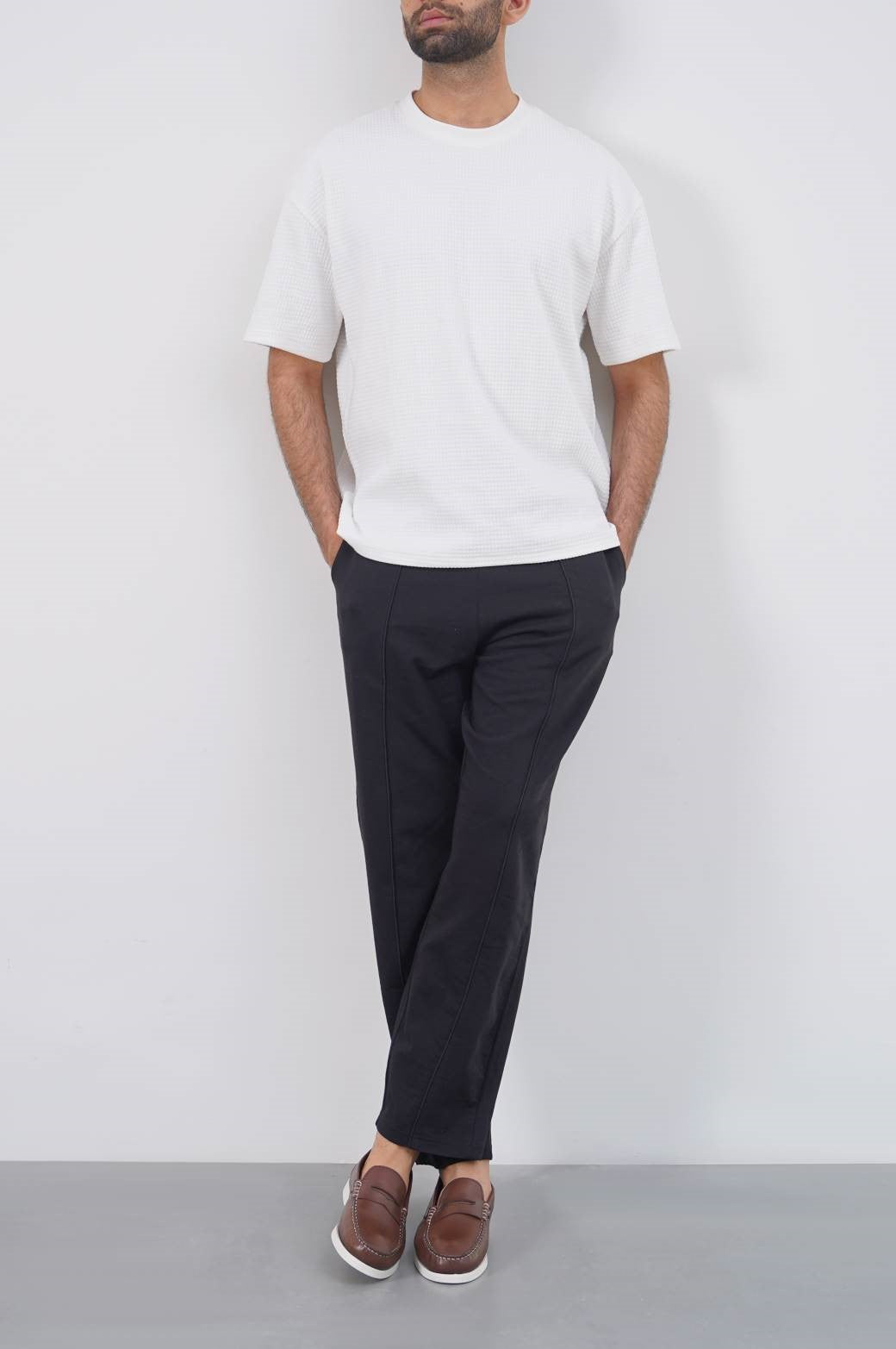 Black Relaxed Fit Linen Blend Soft Pants with Pleat Detail