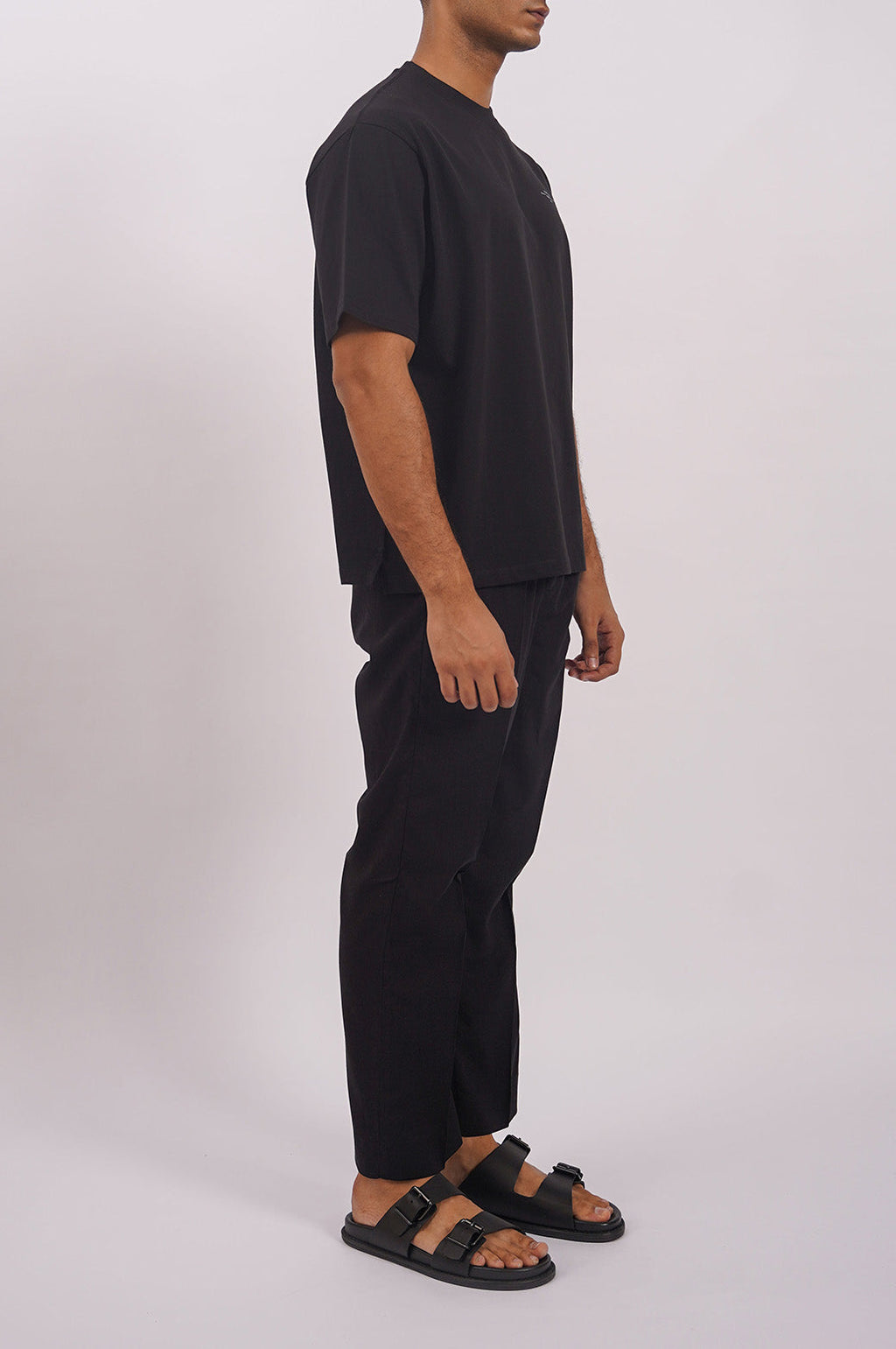 Black Soft Regular Fit Relaxed T-Shirt – Cool Havn