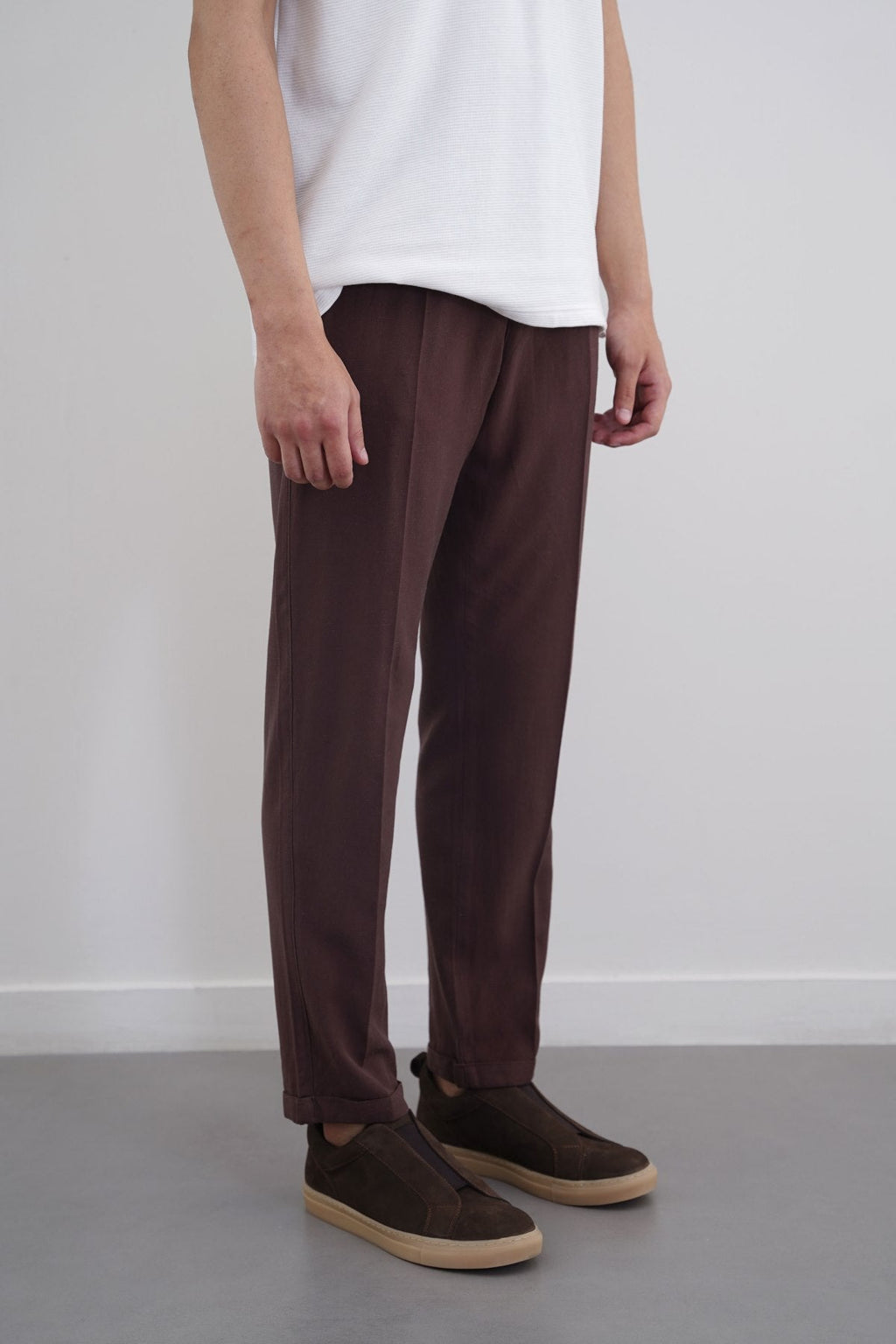 Coffee Straight Fit Turn-Up Pants with Elastic Waistband – Cool Havn