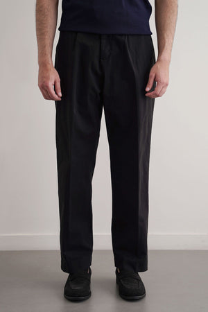 Black Regular Fit Pleated Pants with Elastic Waistband