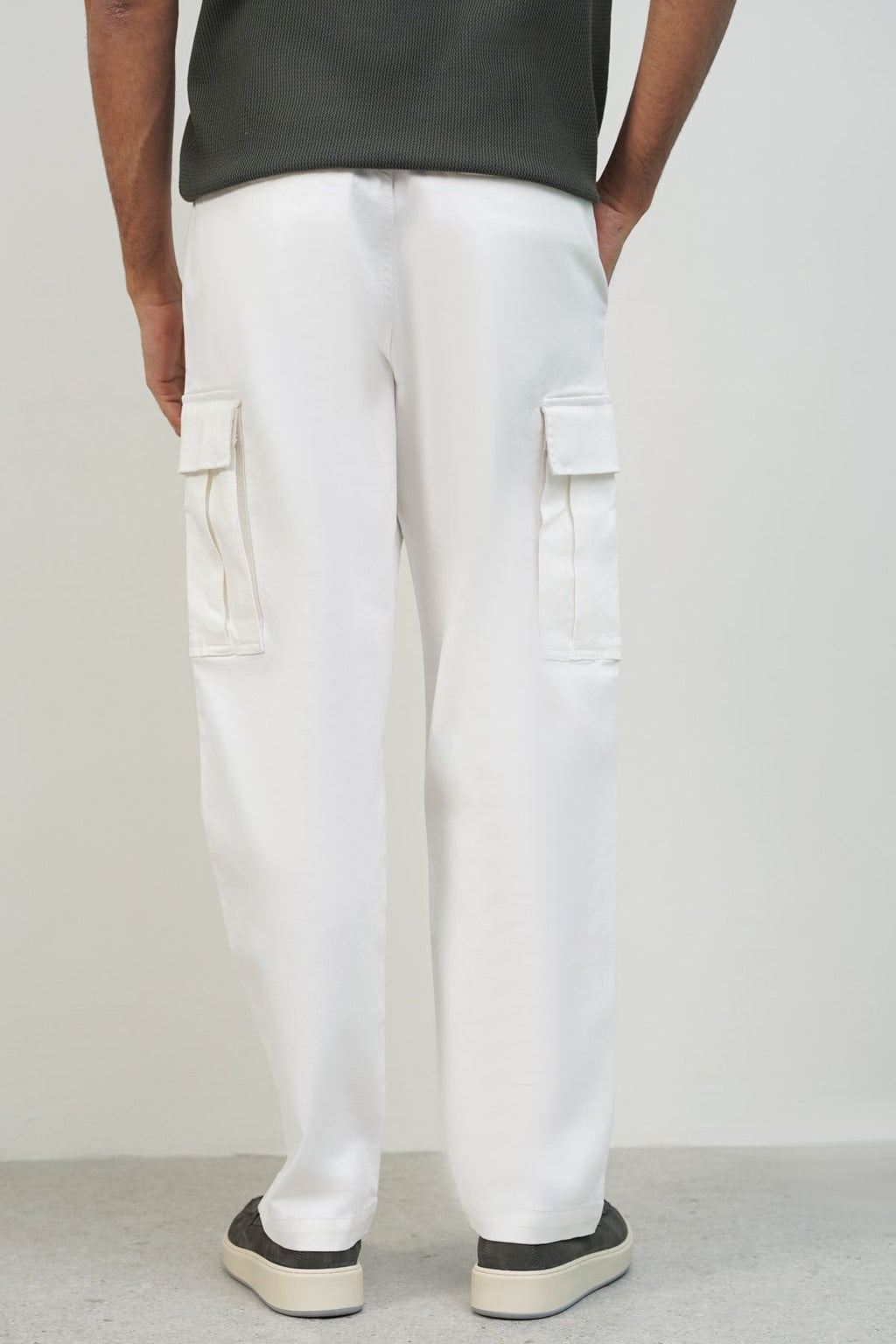White Relaxed Fit Cargos with Six Pockets and Elastic Waistband – Cool Havn