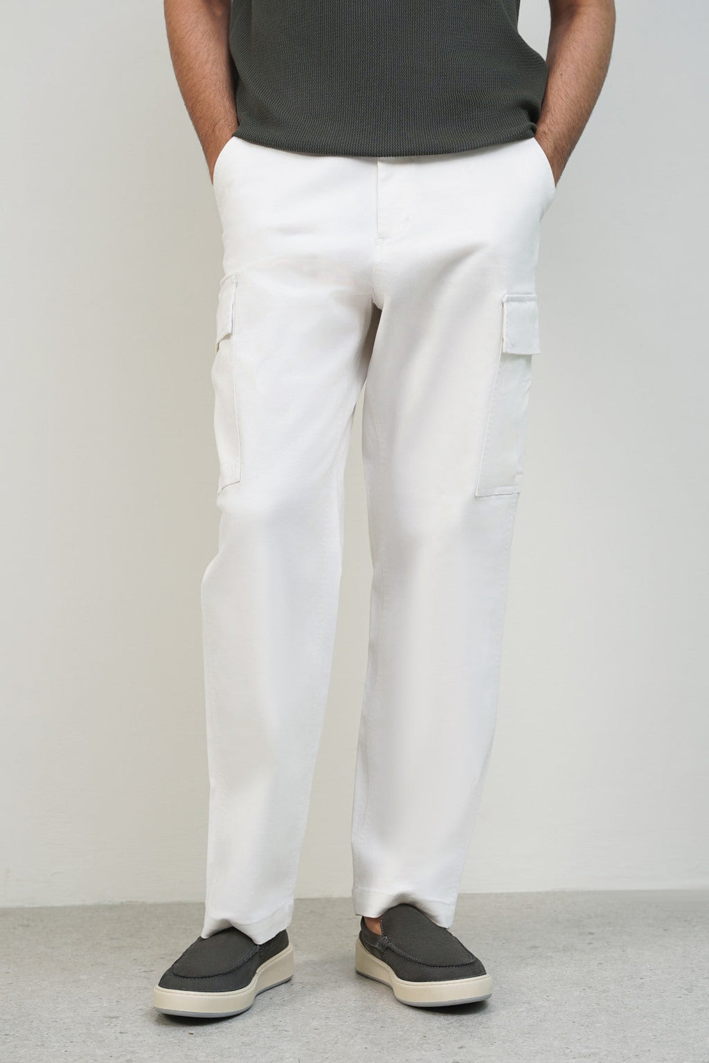 White Relaxed Fit Cargos with Six Pockets and Elastic Waistband – Cool Havn