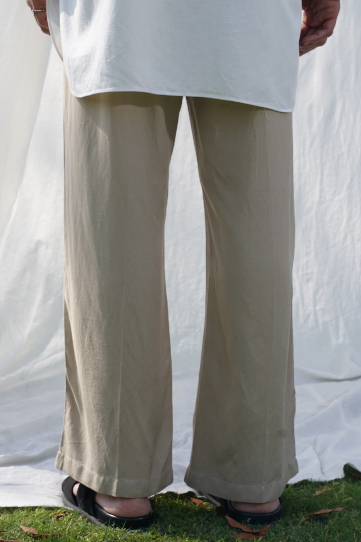 Beige Relaxed Fit Trousers with Cross Pockets and Pleats