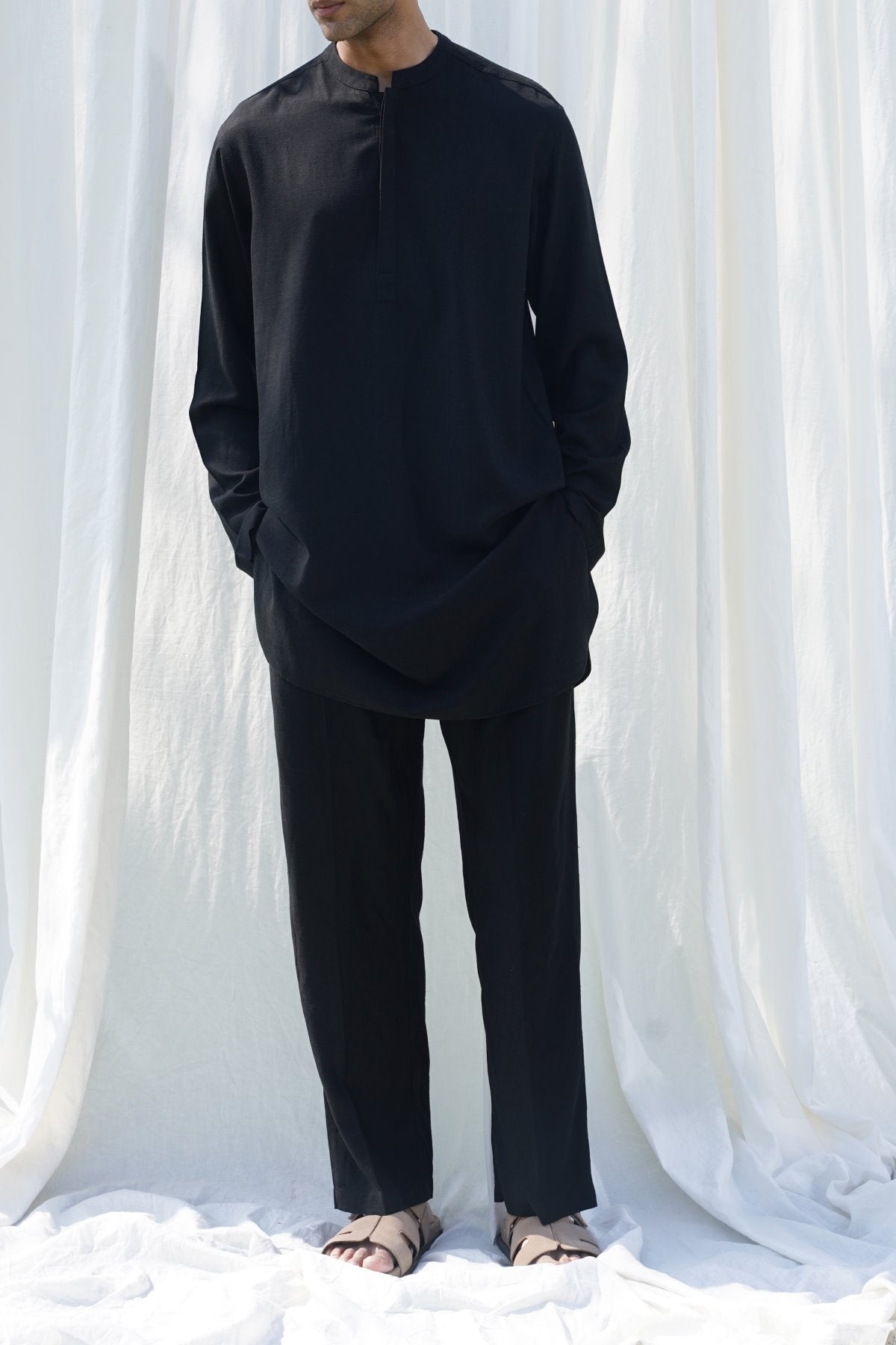 Black Relaxed Fit Trousers with Cross Pockets and Pleats - Regular Hand Feel